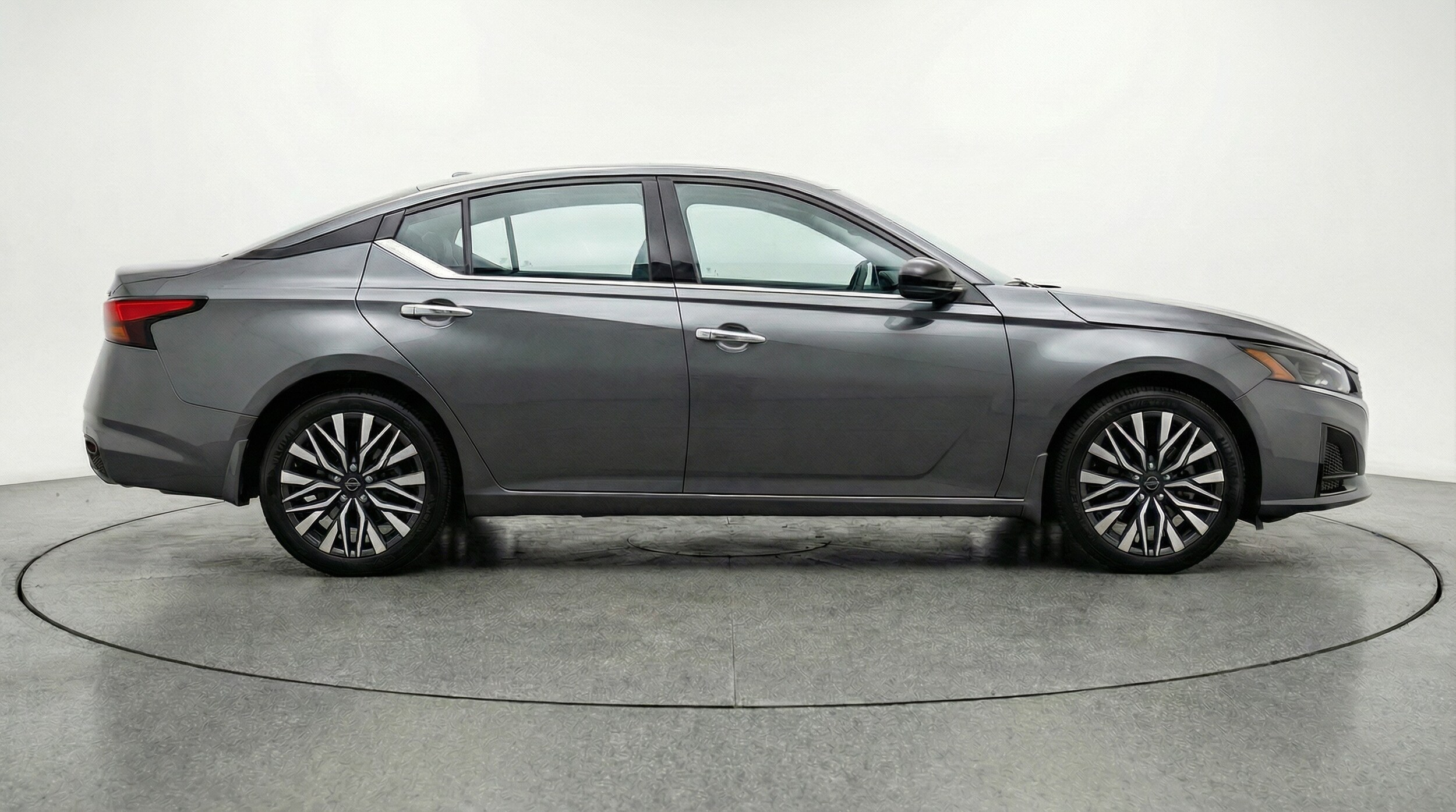 Thumbnail: 2025 Nissan Altima - 8