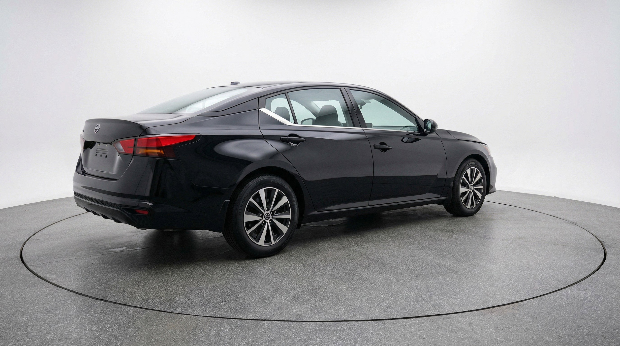 Thumbnail: 2025 Nissan Altima - 9