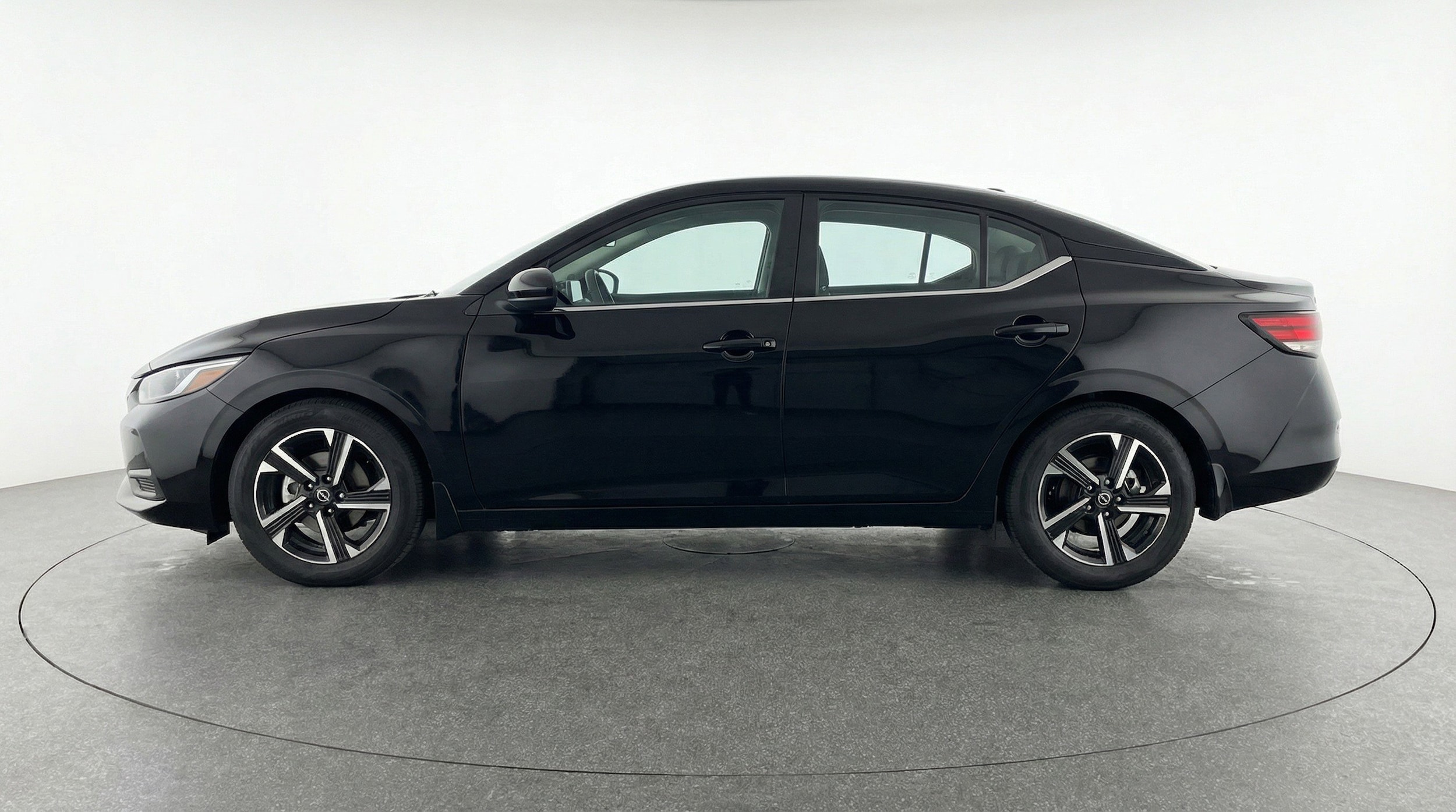 Thumbnail: 2025 Nissan Sentra - 5