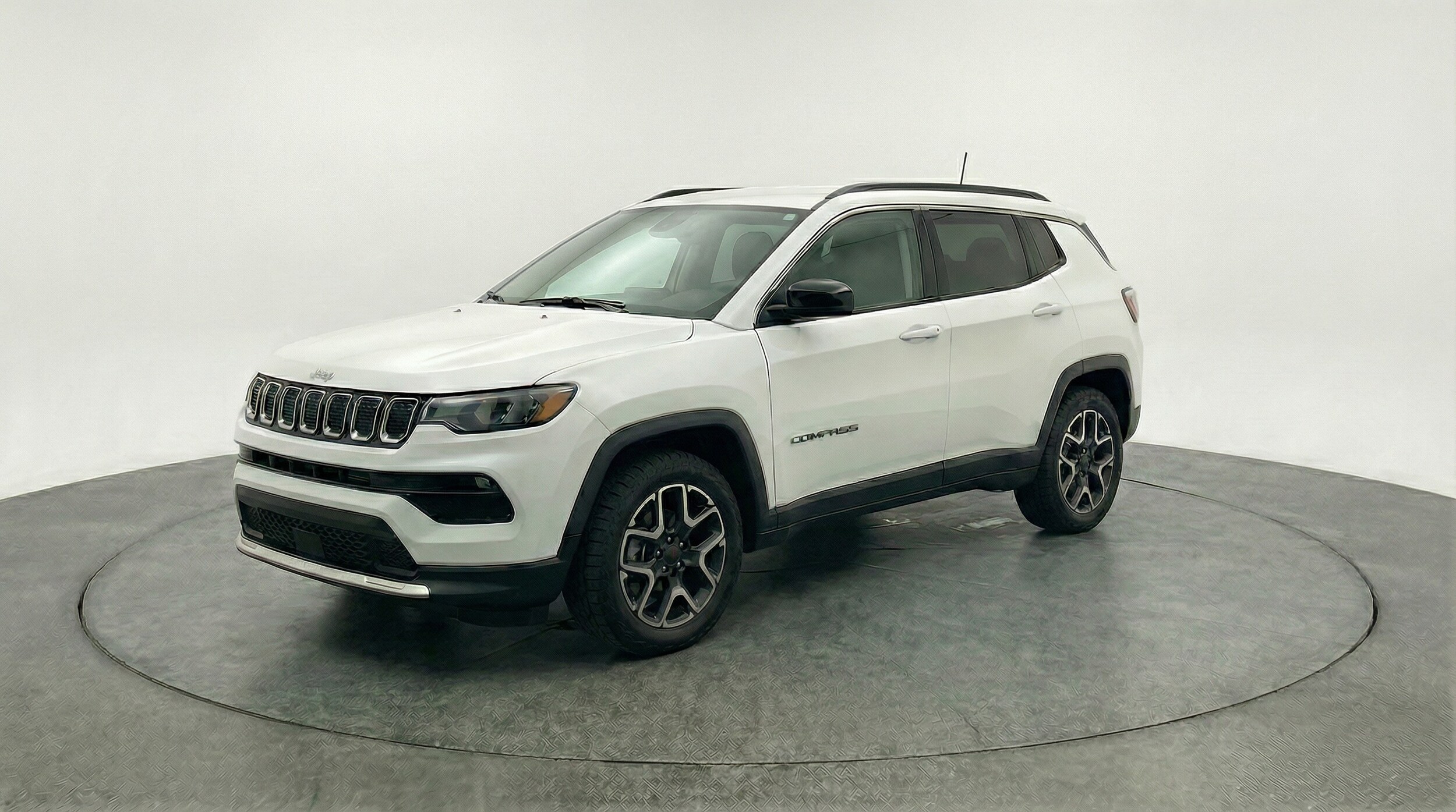 Thumbnail: 2025 Jeep Compass - 3
