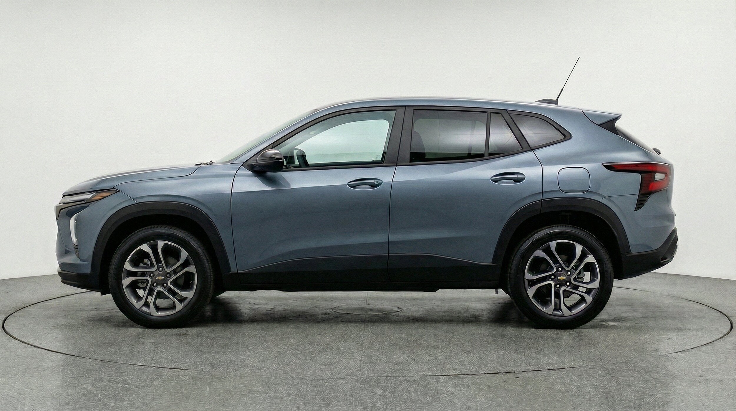Thumbnail: 2025 Chevrolet Trax - 5