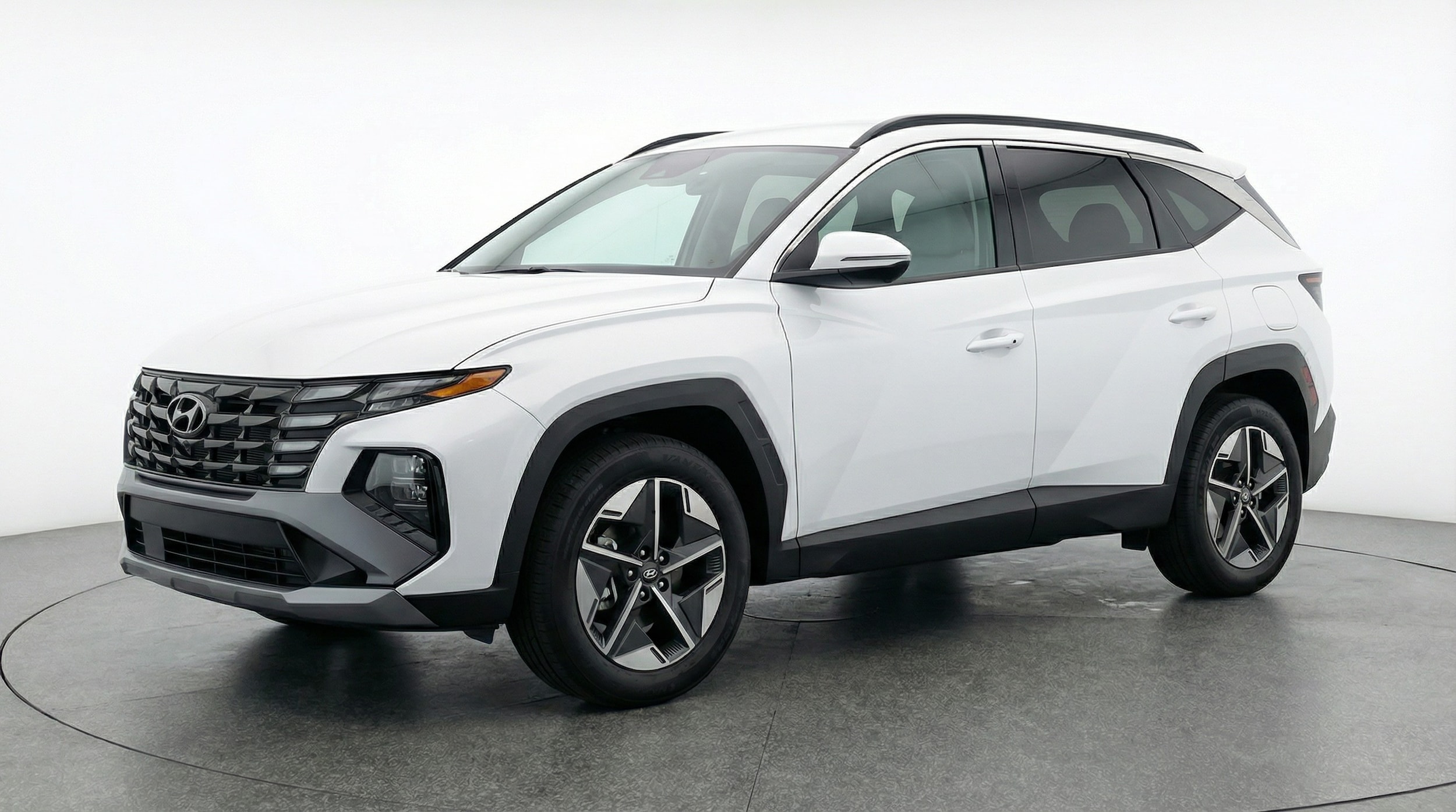 Thumbnail: 2025 Hyundai Tucson - 3