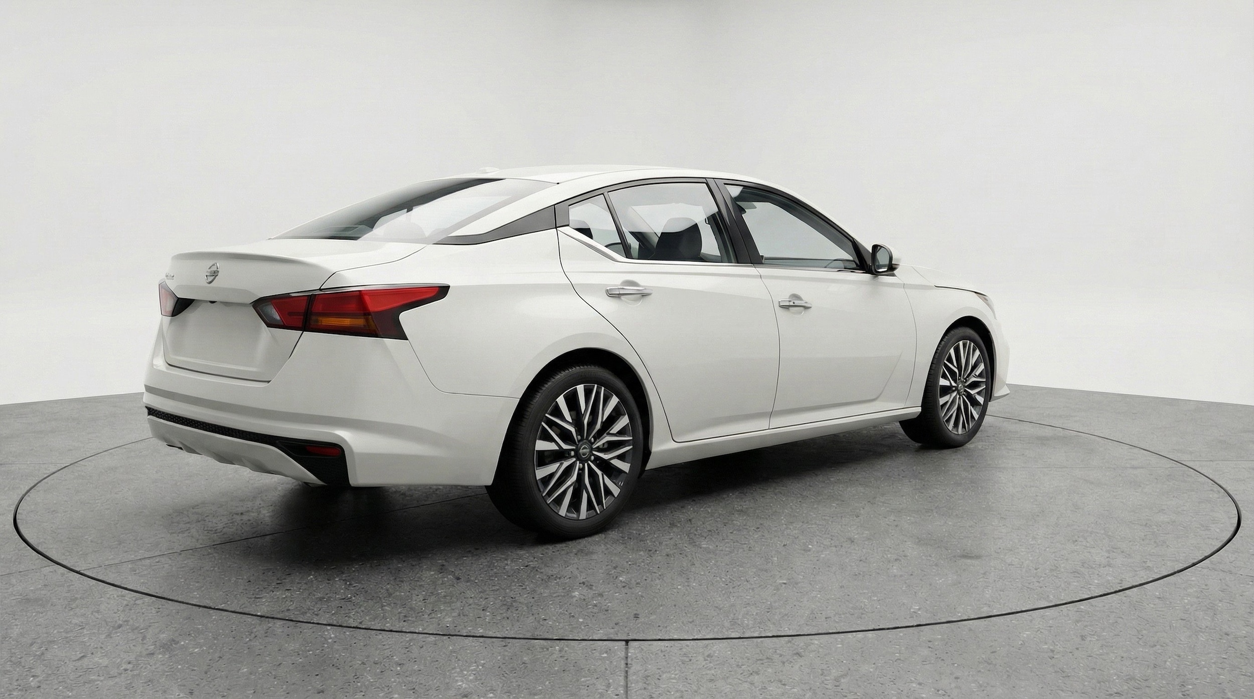 Thumbnail: 2025 Nissan Altima - 9