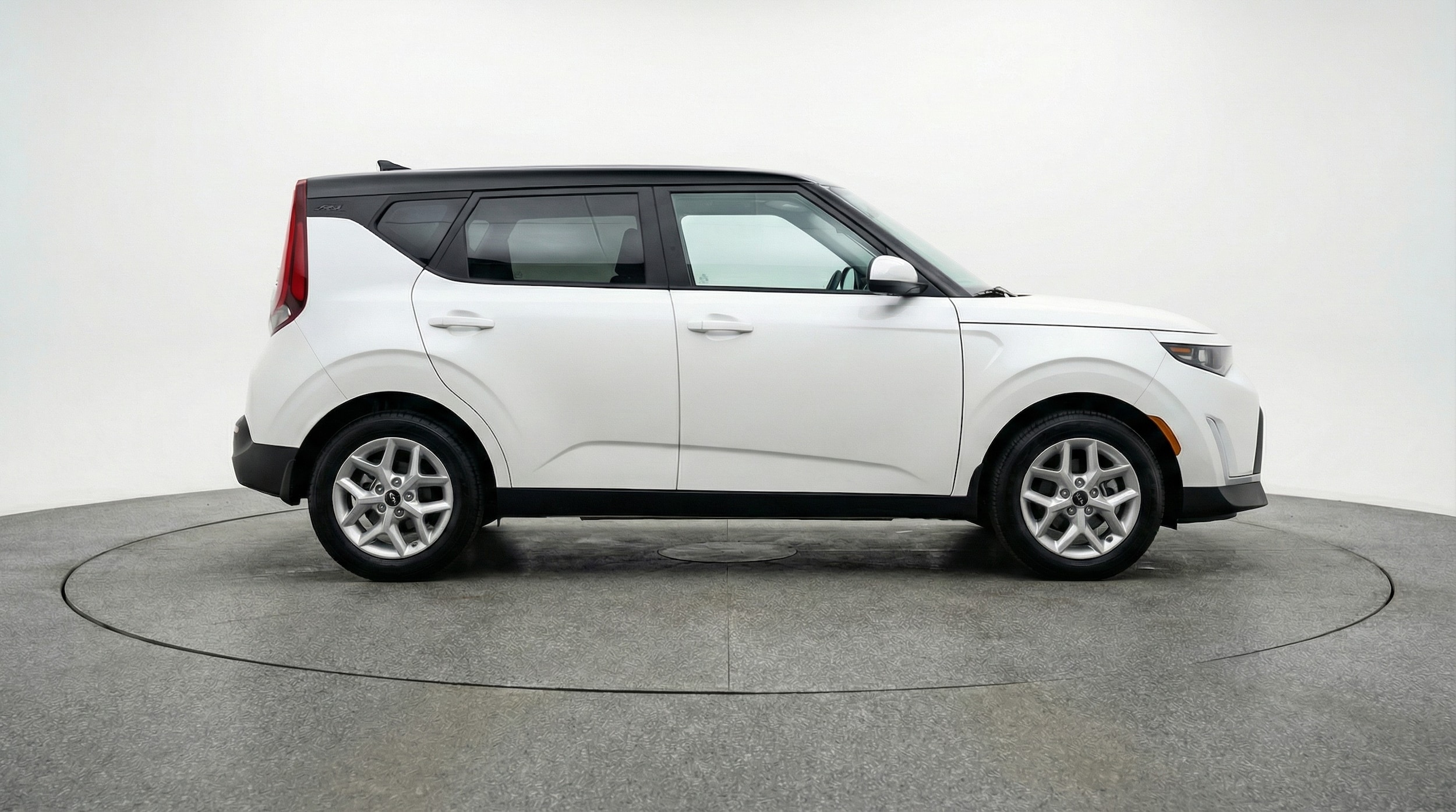 Thumbnail: 2025 Kia Soul - 8