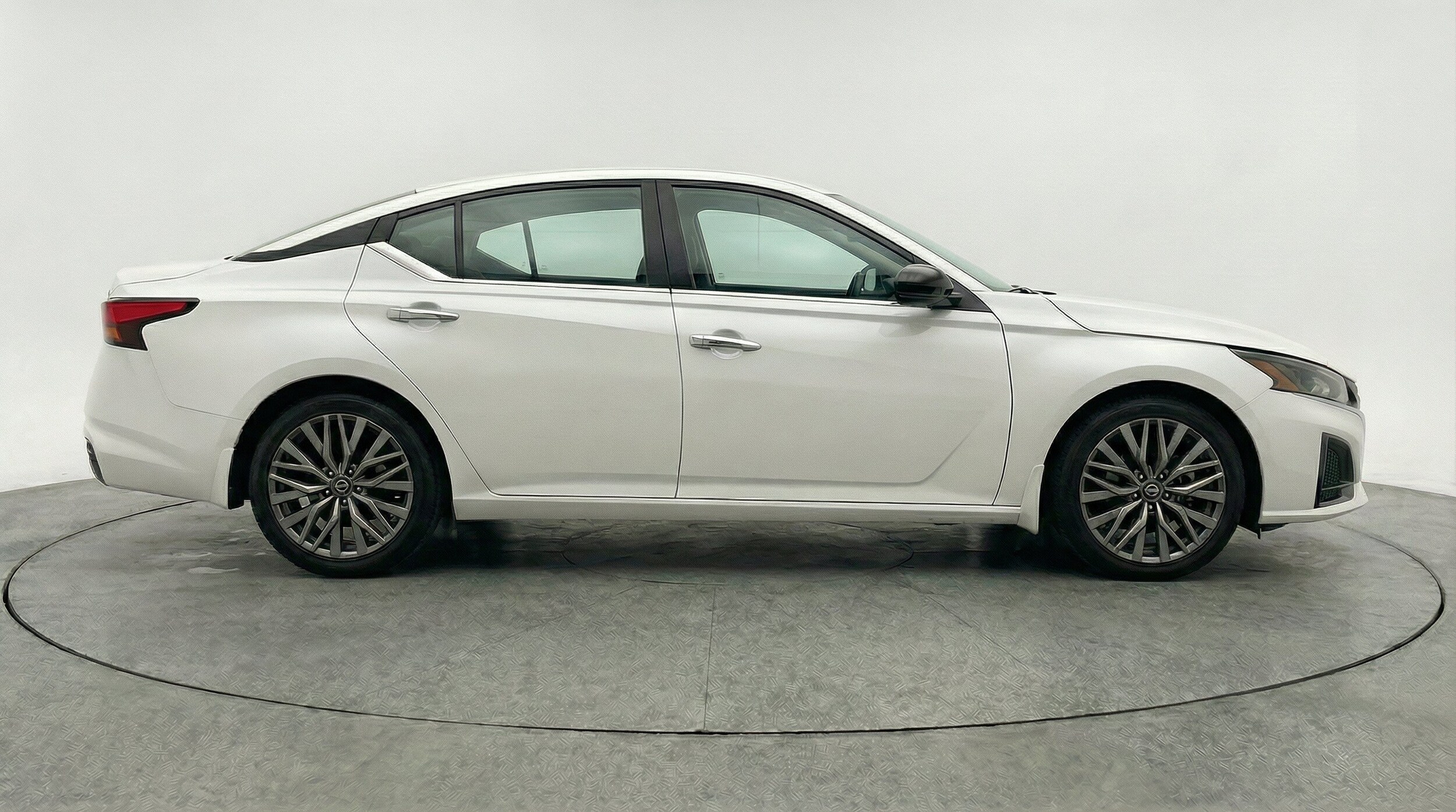Thumbnail: 2025 Nissan Altima - 11