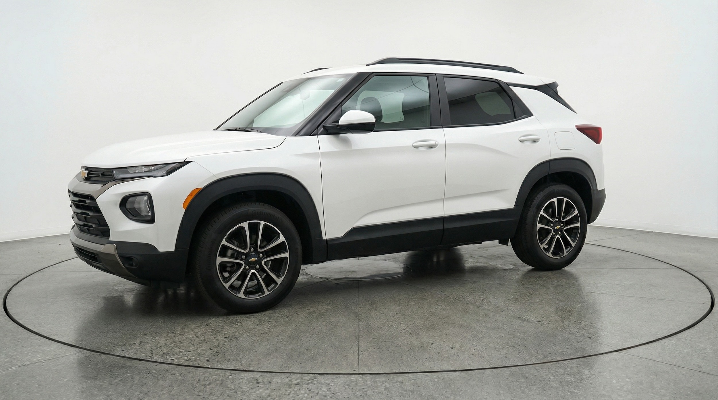 Thumbnail: 2025 Chevrolet TrailBlazer - 3