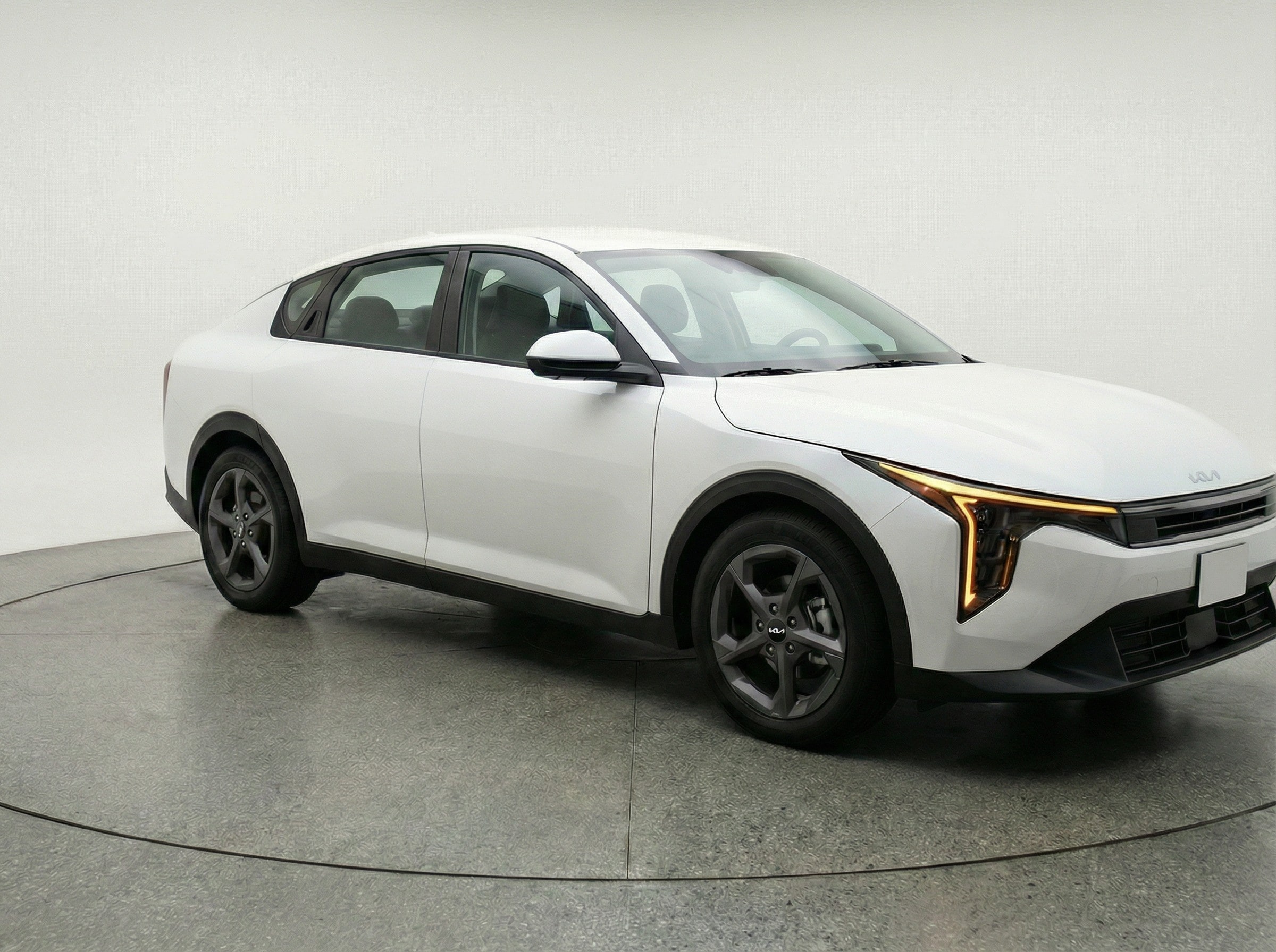 Thumbnail: 2025 Kia K4 - 1