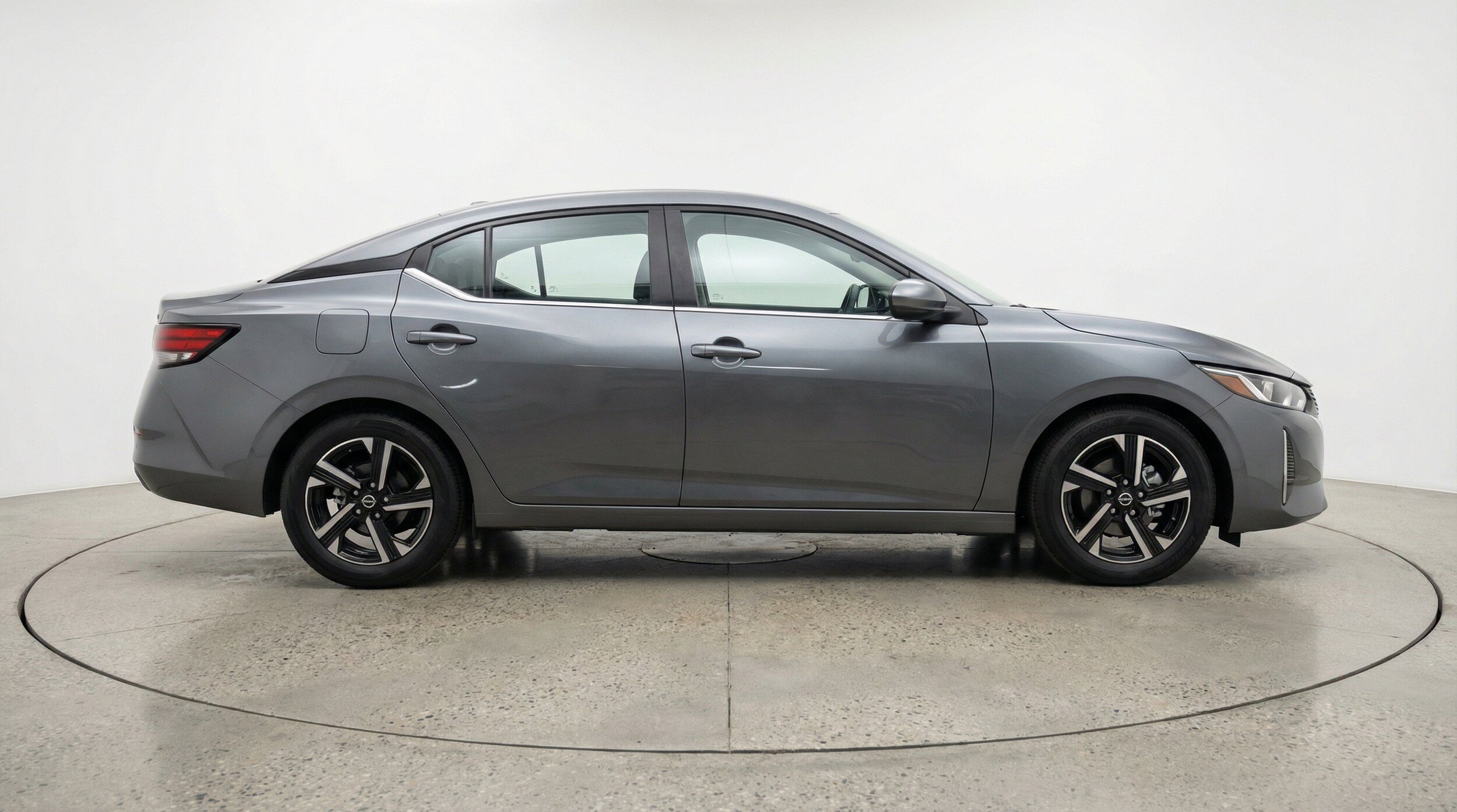 Thumbnail: 2025 Nissan Sentra - 11
