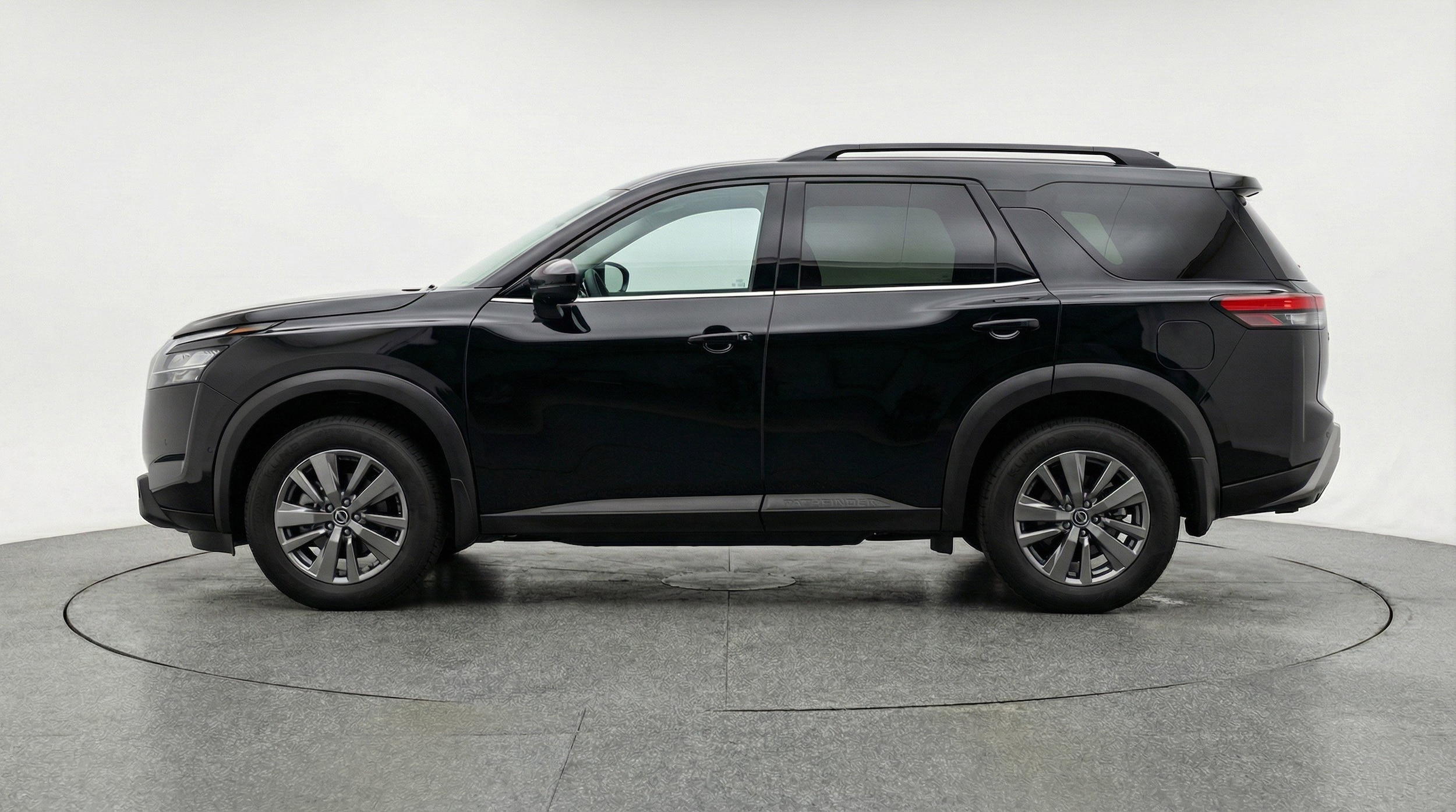 Thumbnail: 2025 Nissan Pathfinder - 11