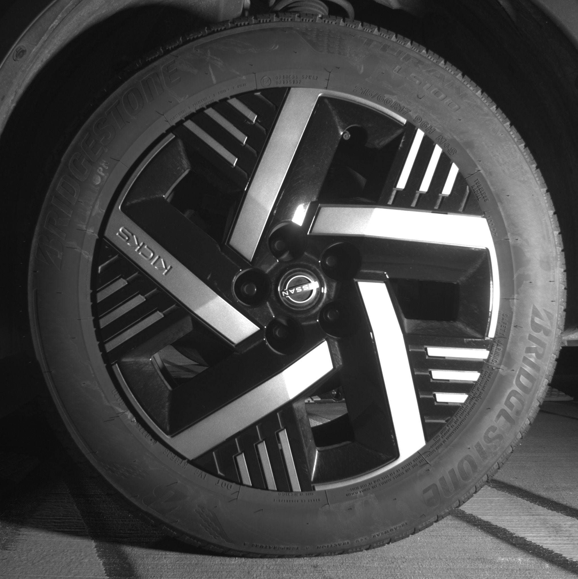 Thumbnail: 2025 Nissan Kicks - 9