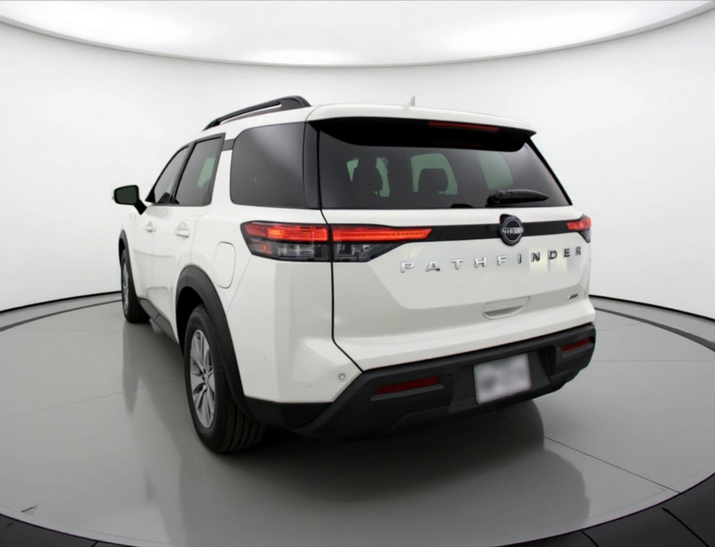 Thumbnail: 2025 Nissan Pathfinder - 5