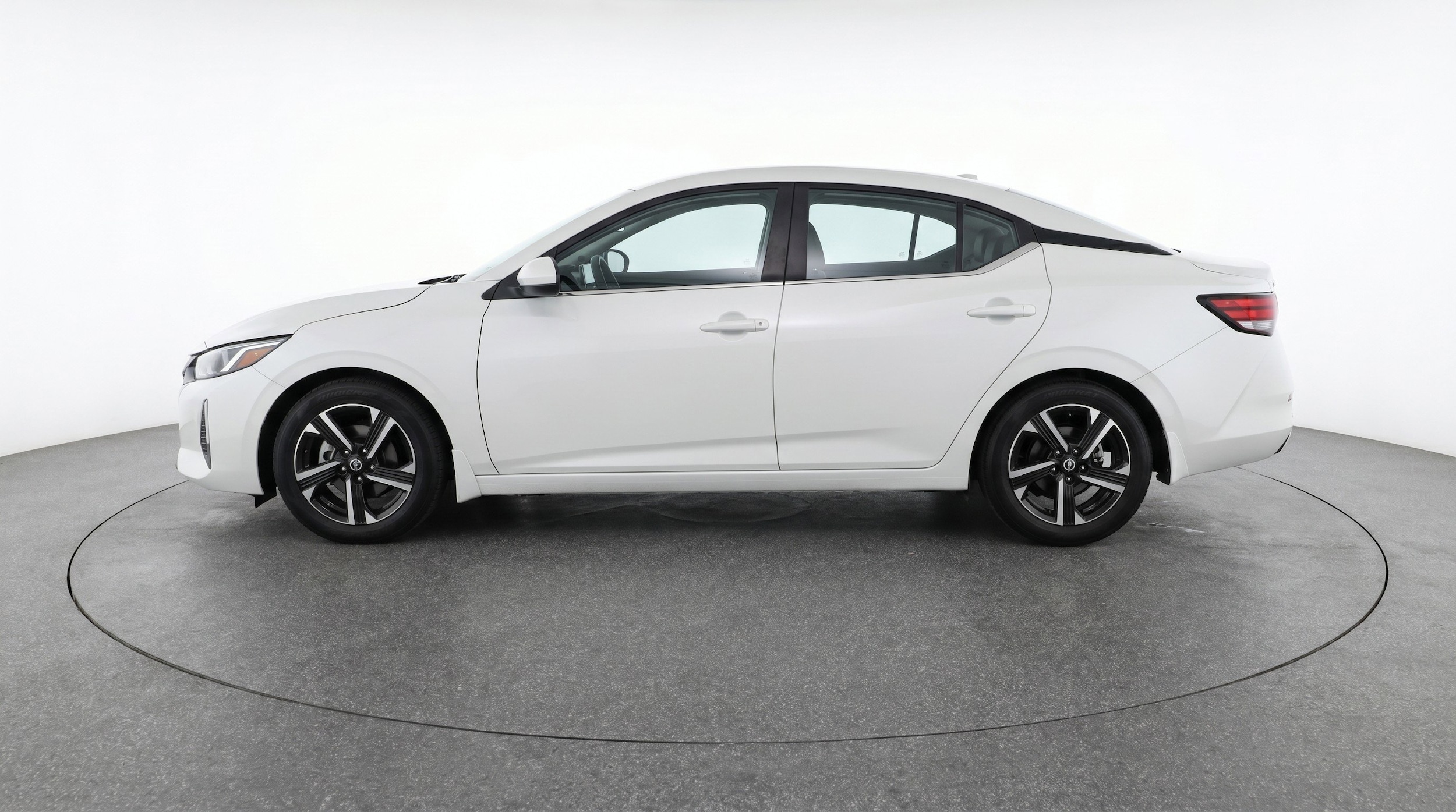 Thumbnail: 2025 Nissan Sentra - 5