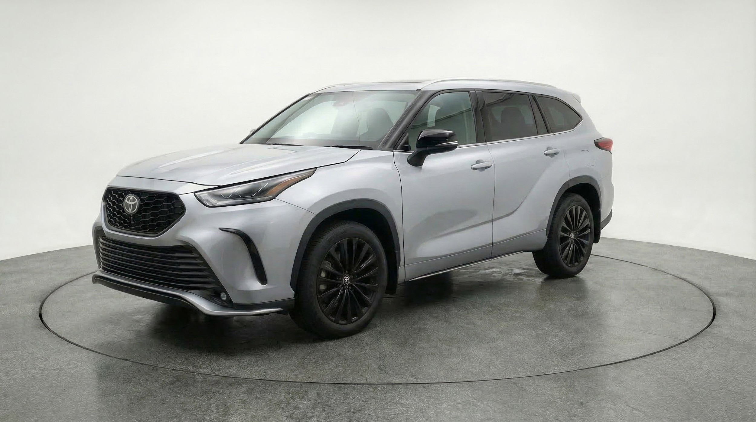 Thumbnail: 2025 Toyota Highlander - 3