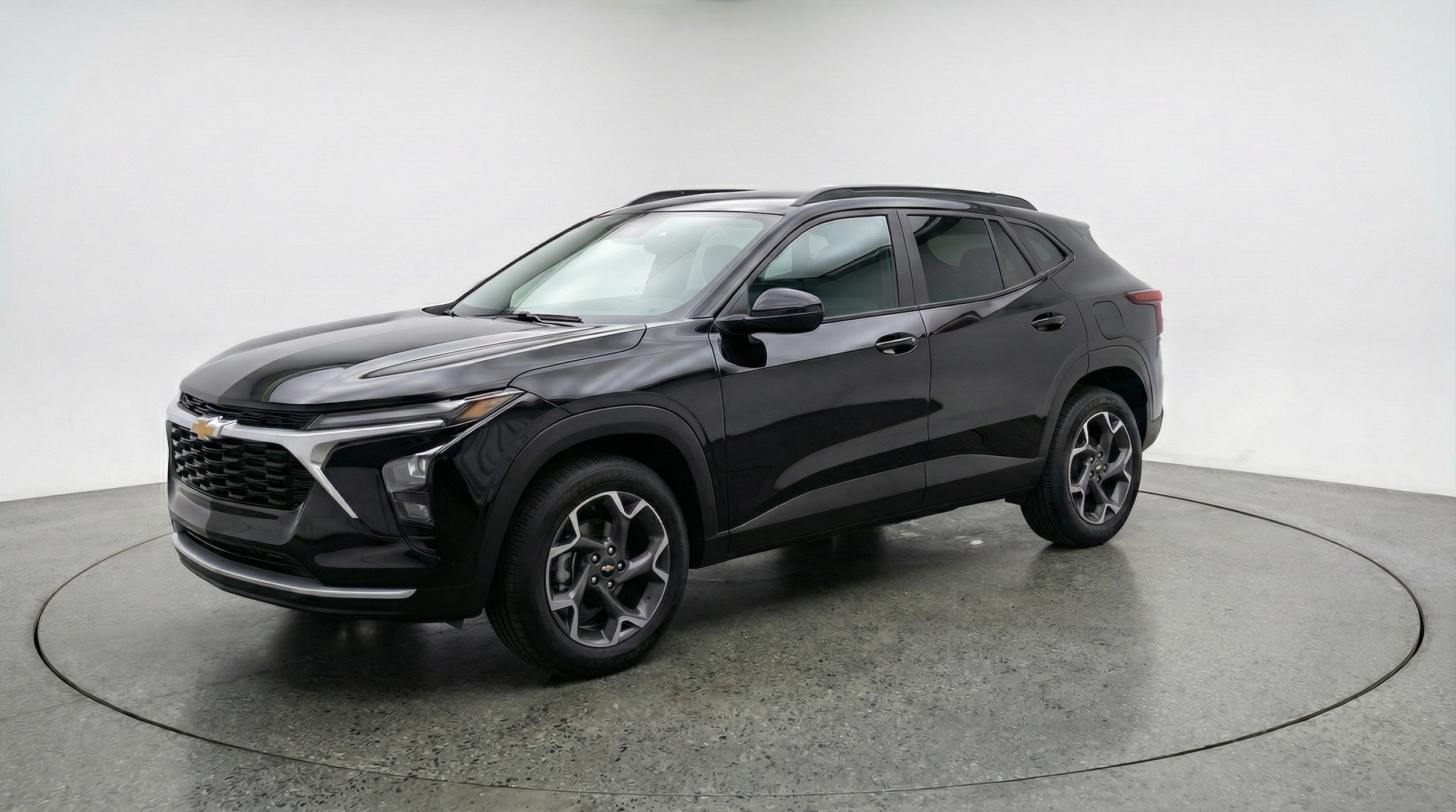 Thumbnail: 2025 Chevrolet Trax - 3