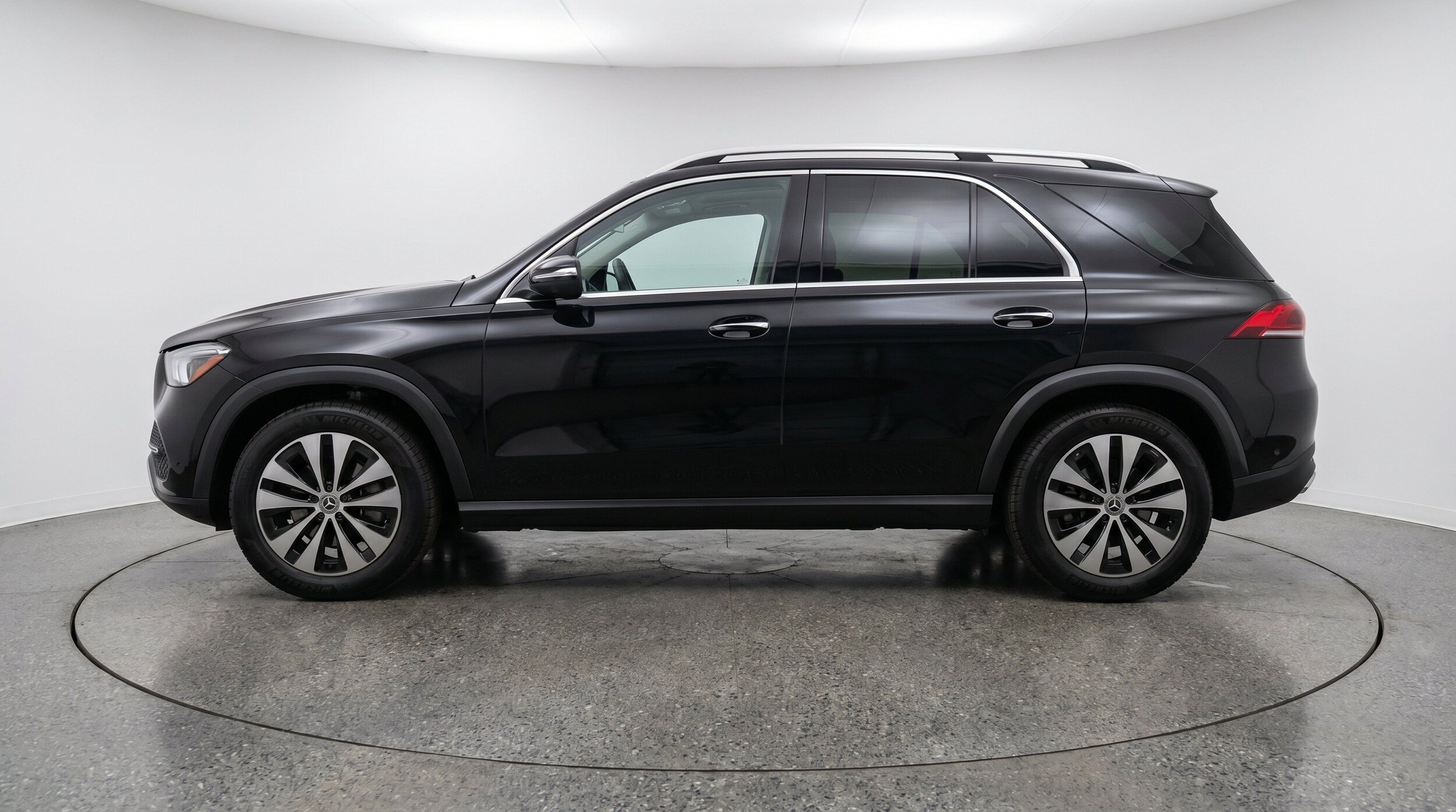 Thumbnail: 2026 Mercedes-Benz GLE - 5