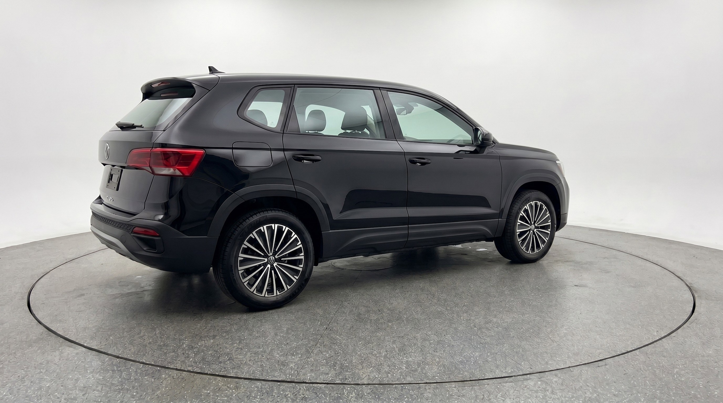 Thumbnail: 2025 Volkswagen Taos - 9