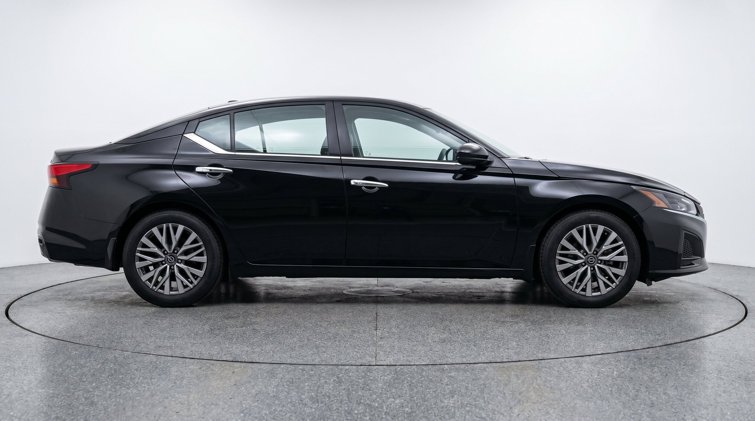 Thumbnail: 2025 Nissan Altima - 11