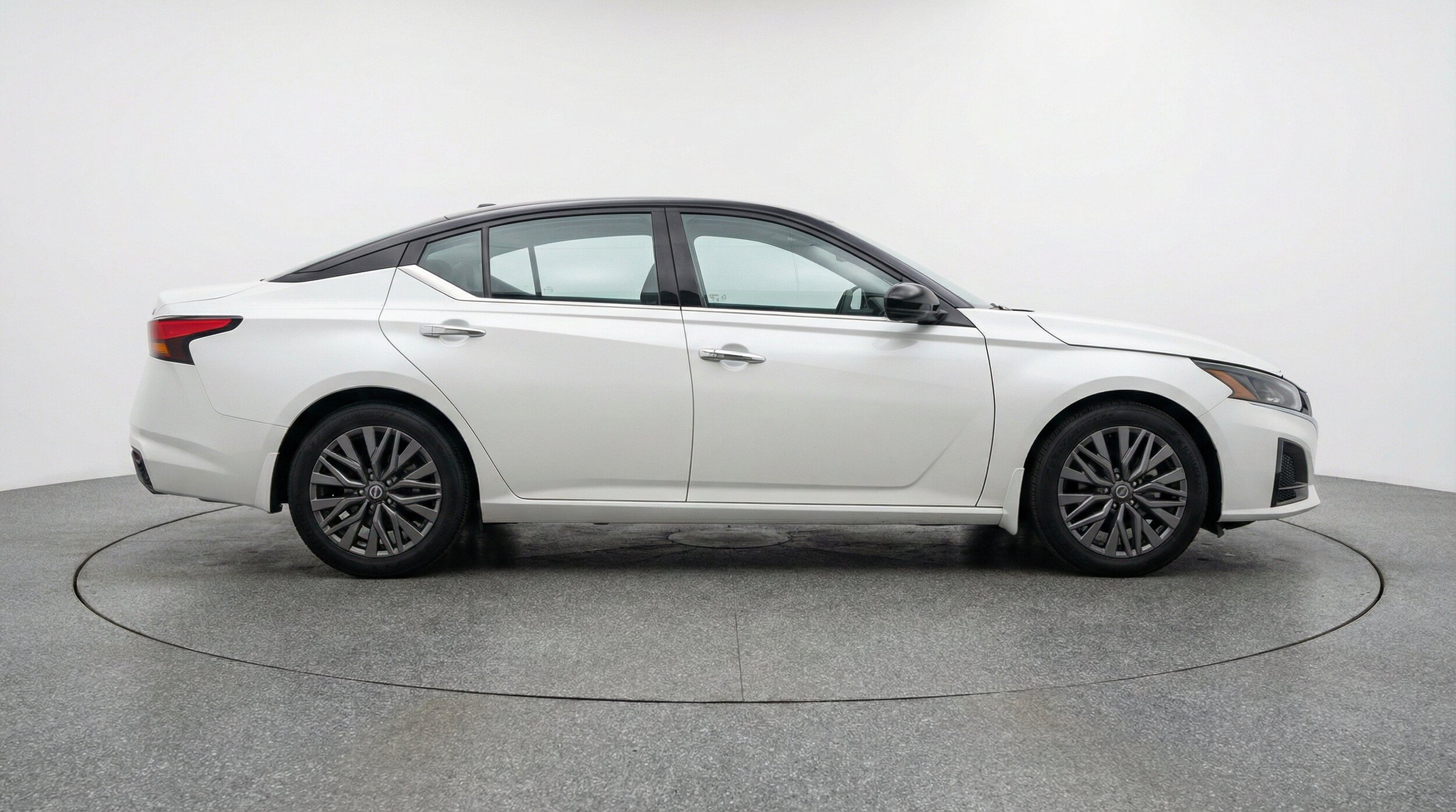 Thumbnail: 2025 Nissan Altima - 11