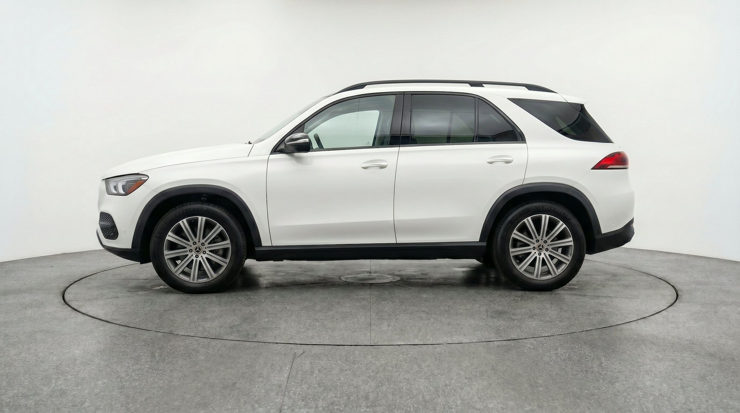 Thumbnail: 2026 Mercedes-Benz GLE - 5