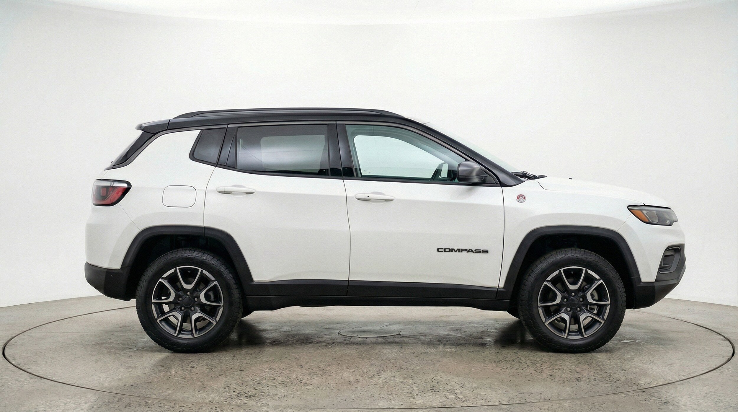 Thumbnail: 2025 Jeep Compass - 11