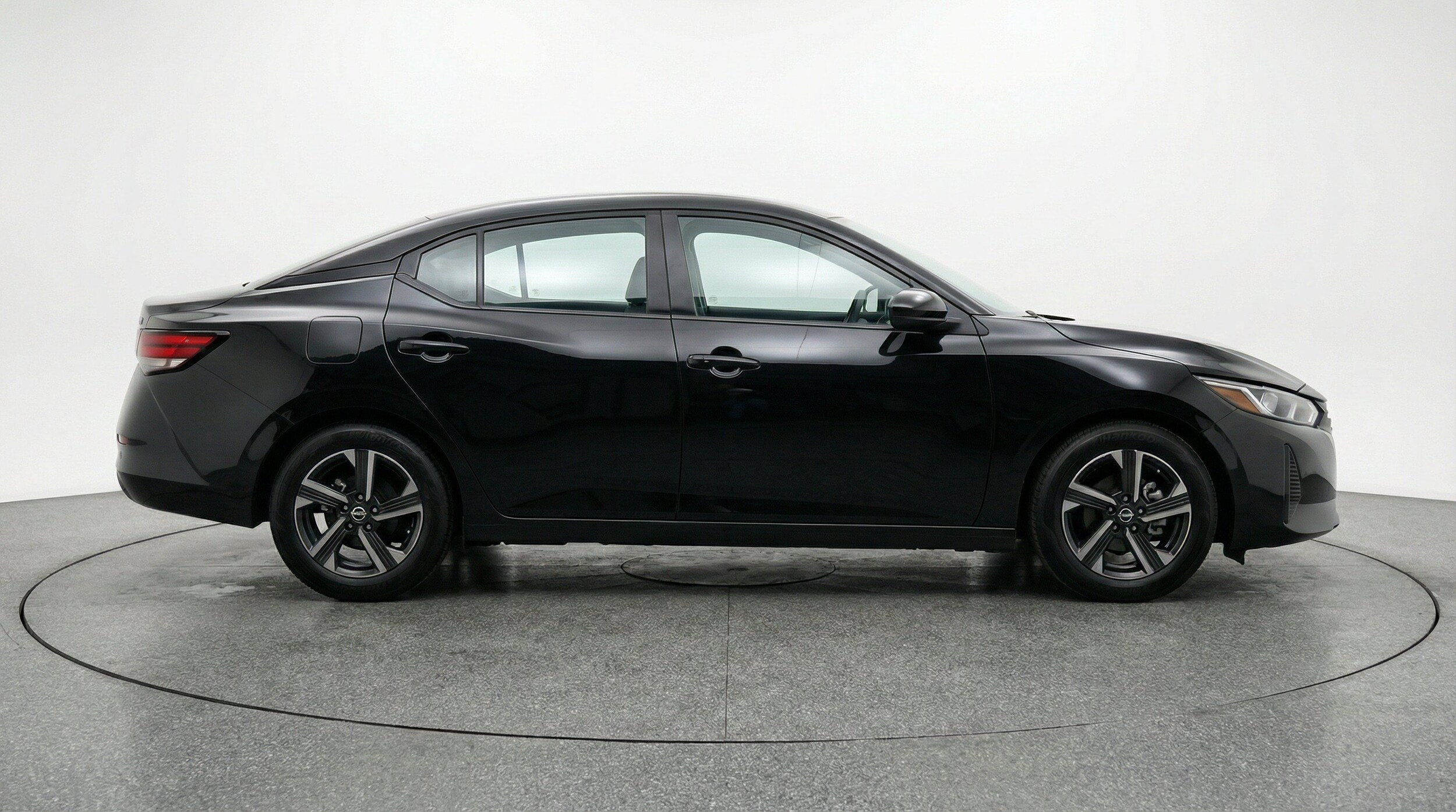 Thumbnail: 2025 Nissan Sentra - 10