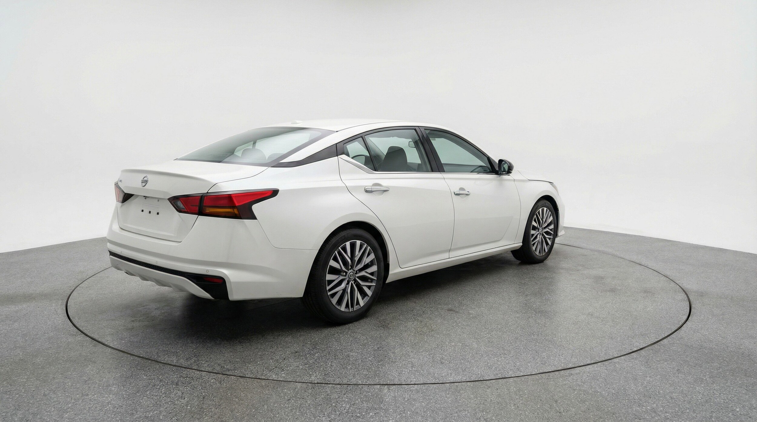 Thumbnail: 2025 Nissan Altima - 9