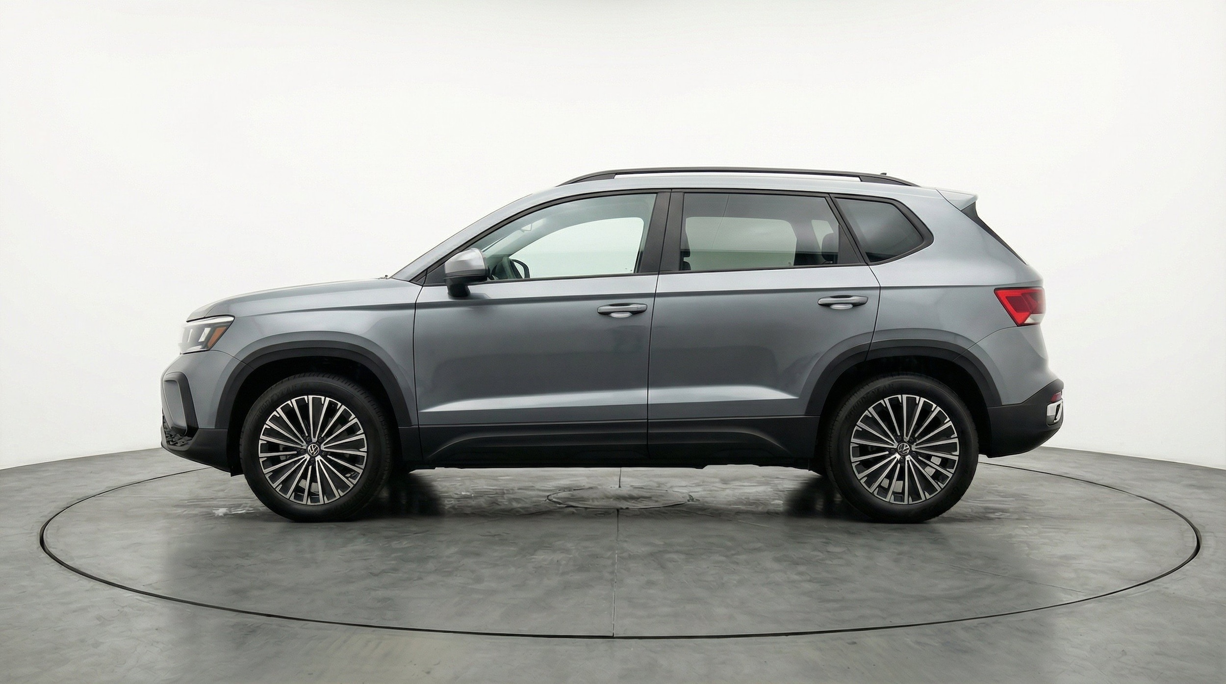 Thumbnail: 2026 Volkswagen Taos - 5