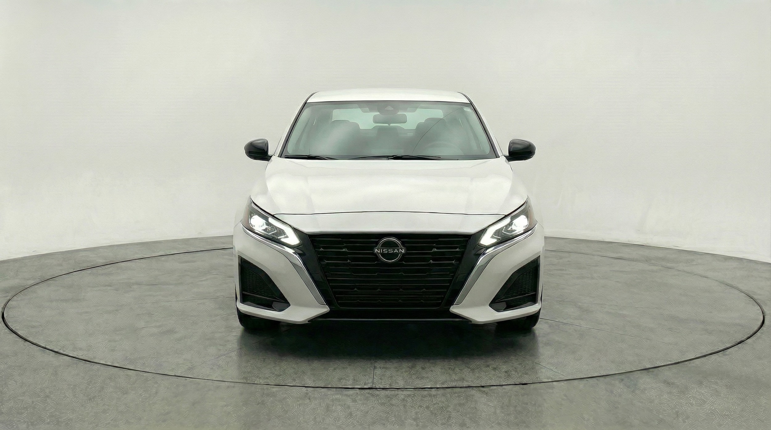 Thumbnail: 2025 Nissan Altima - 2