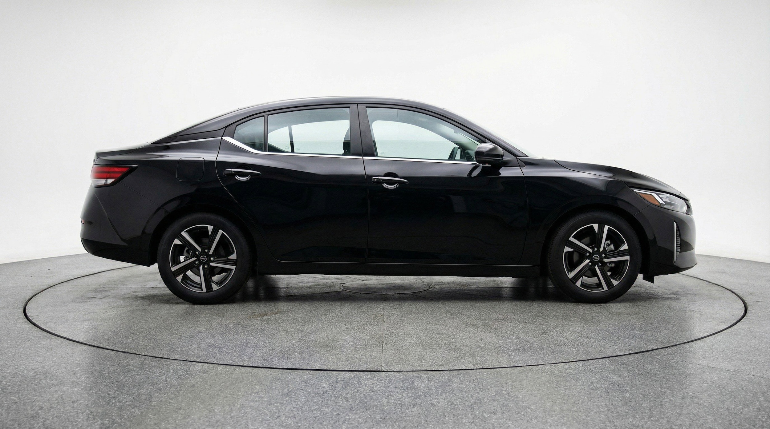 Thumbnail: 2025 Nissan Sentra - 11