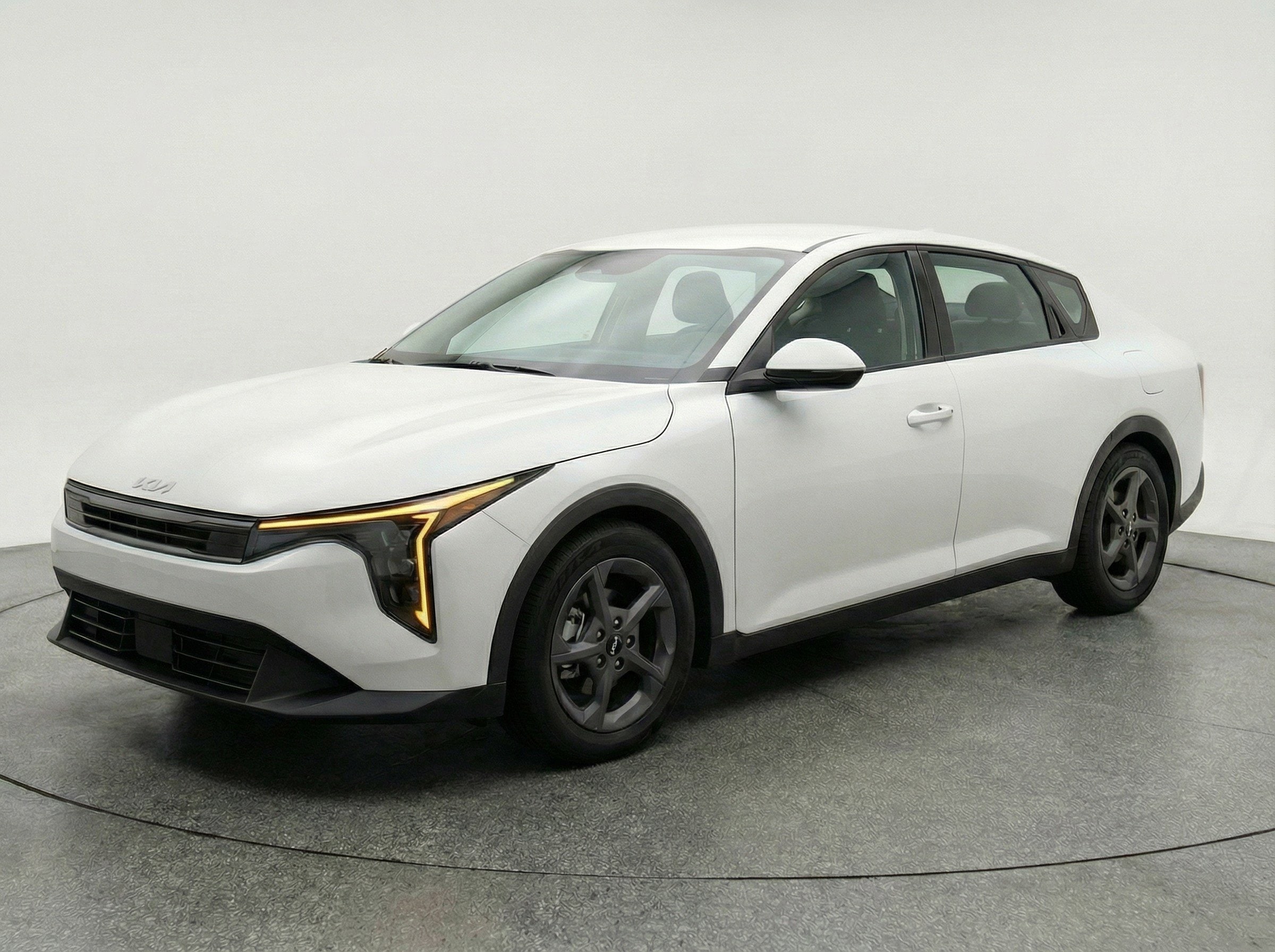 Thumbnail: 2025 Kia K4 - 3