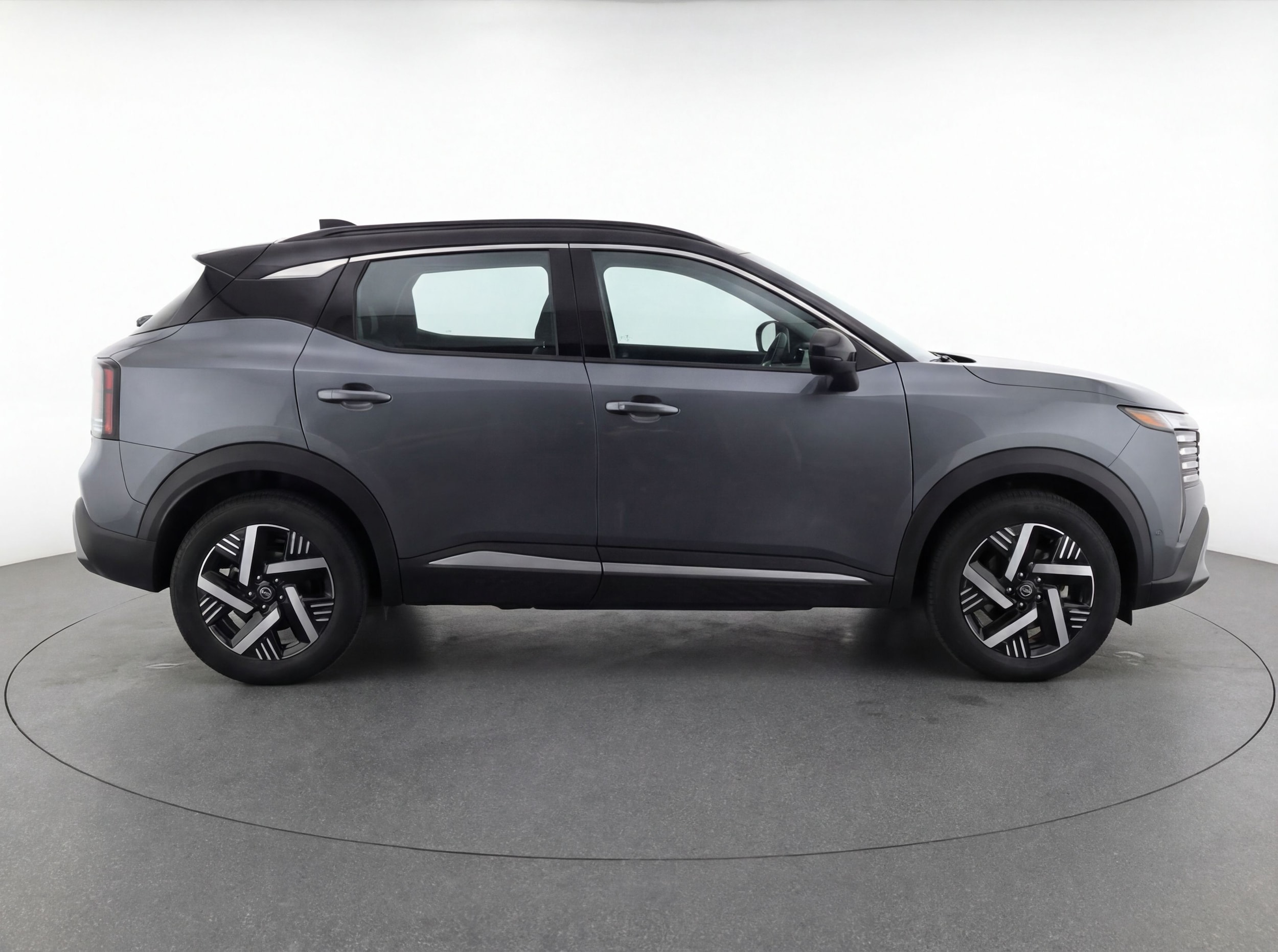 Thumbnail: 2025 Nissan Kicks - 8