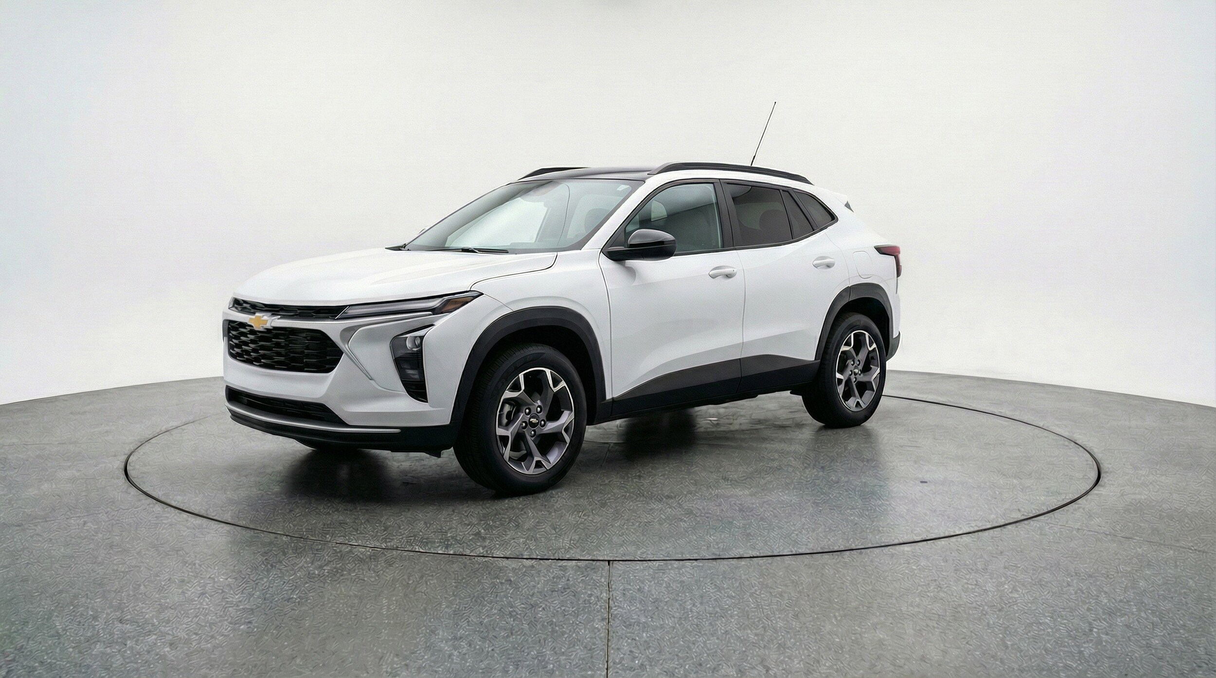 Thumbnail: 2025 Chevrolet Trax - 3