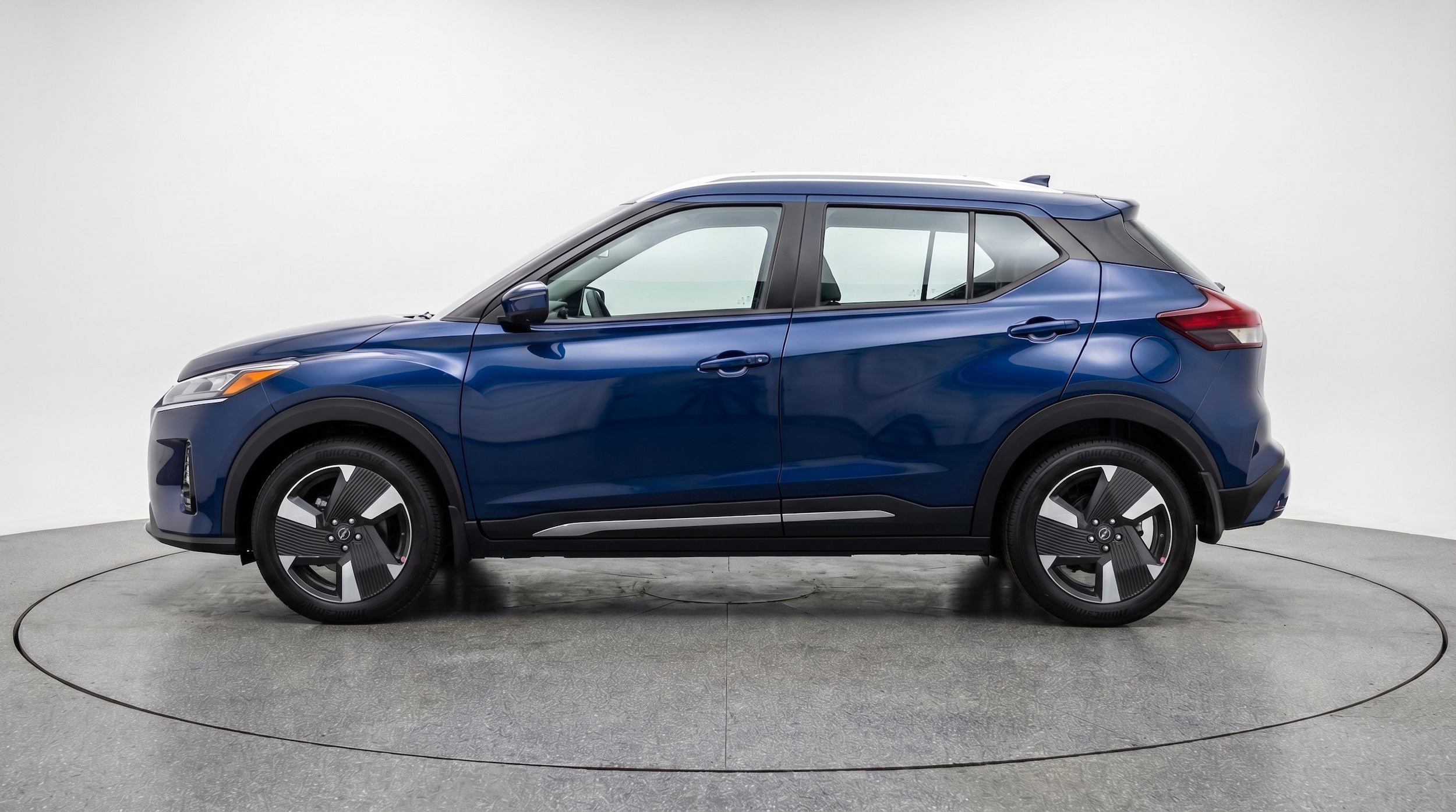 Thumbnail: 2026 Nissan Kicks - 5