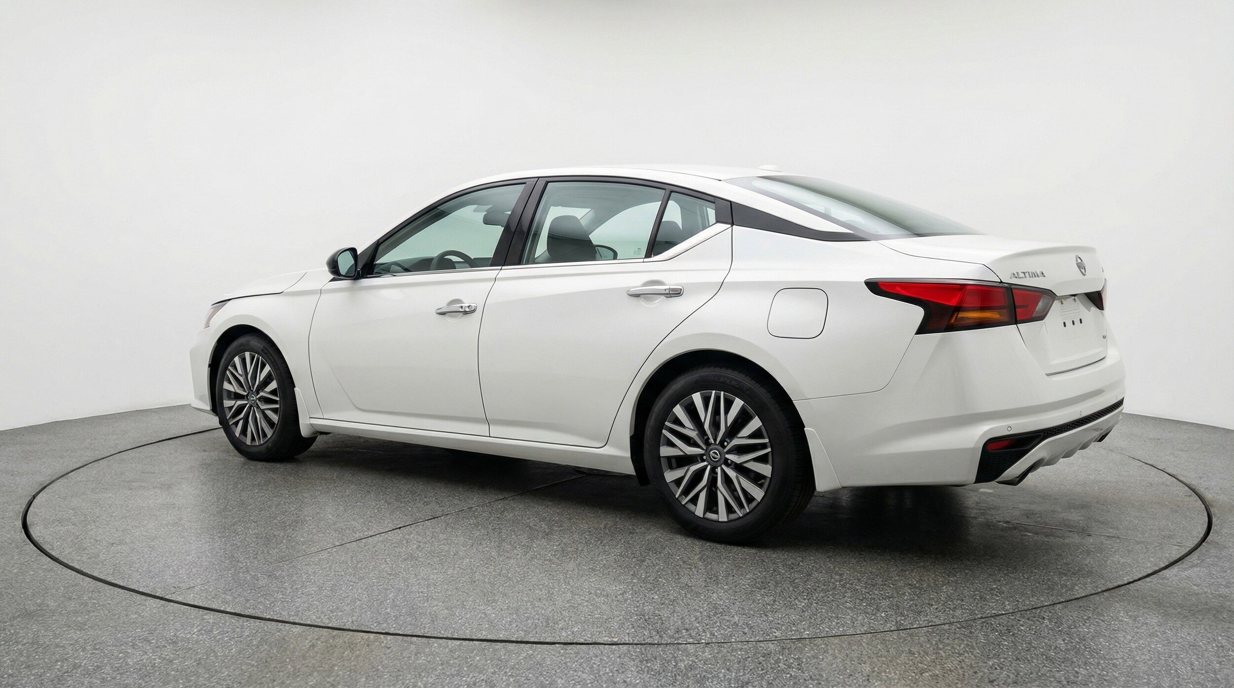 Thumbnail: 2025 Nissan Altima - 6