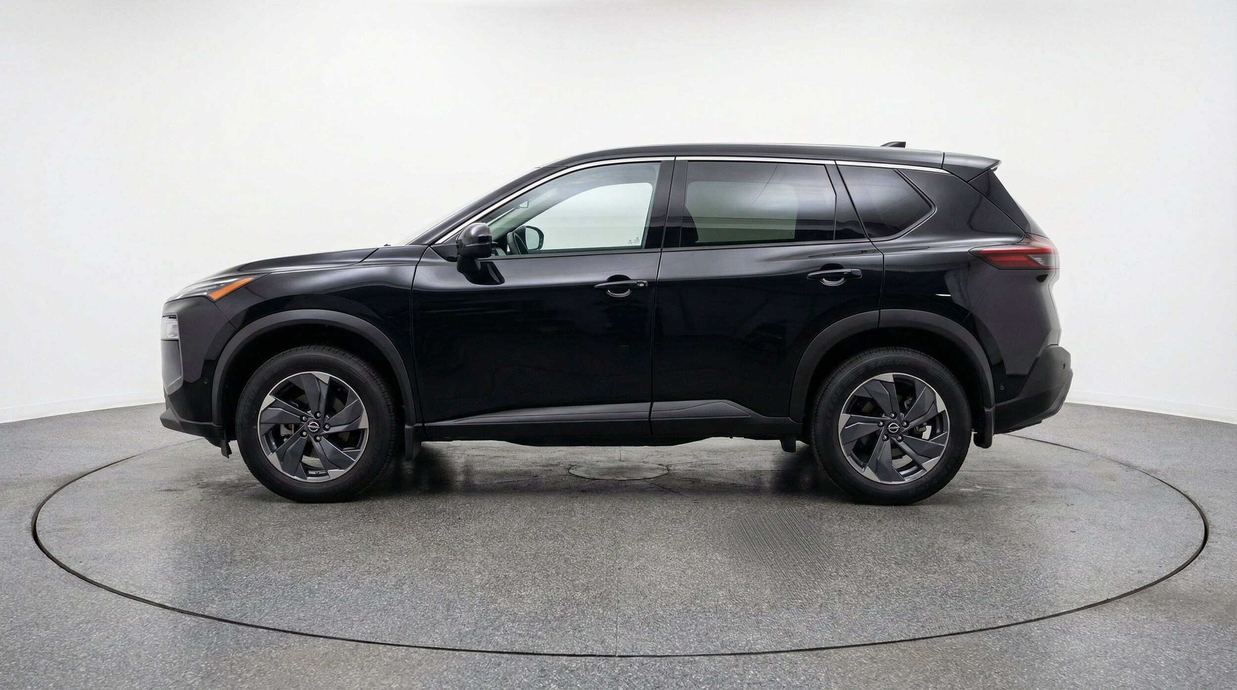Thumbnail: 2025 Nissan Rogue - 5