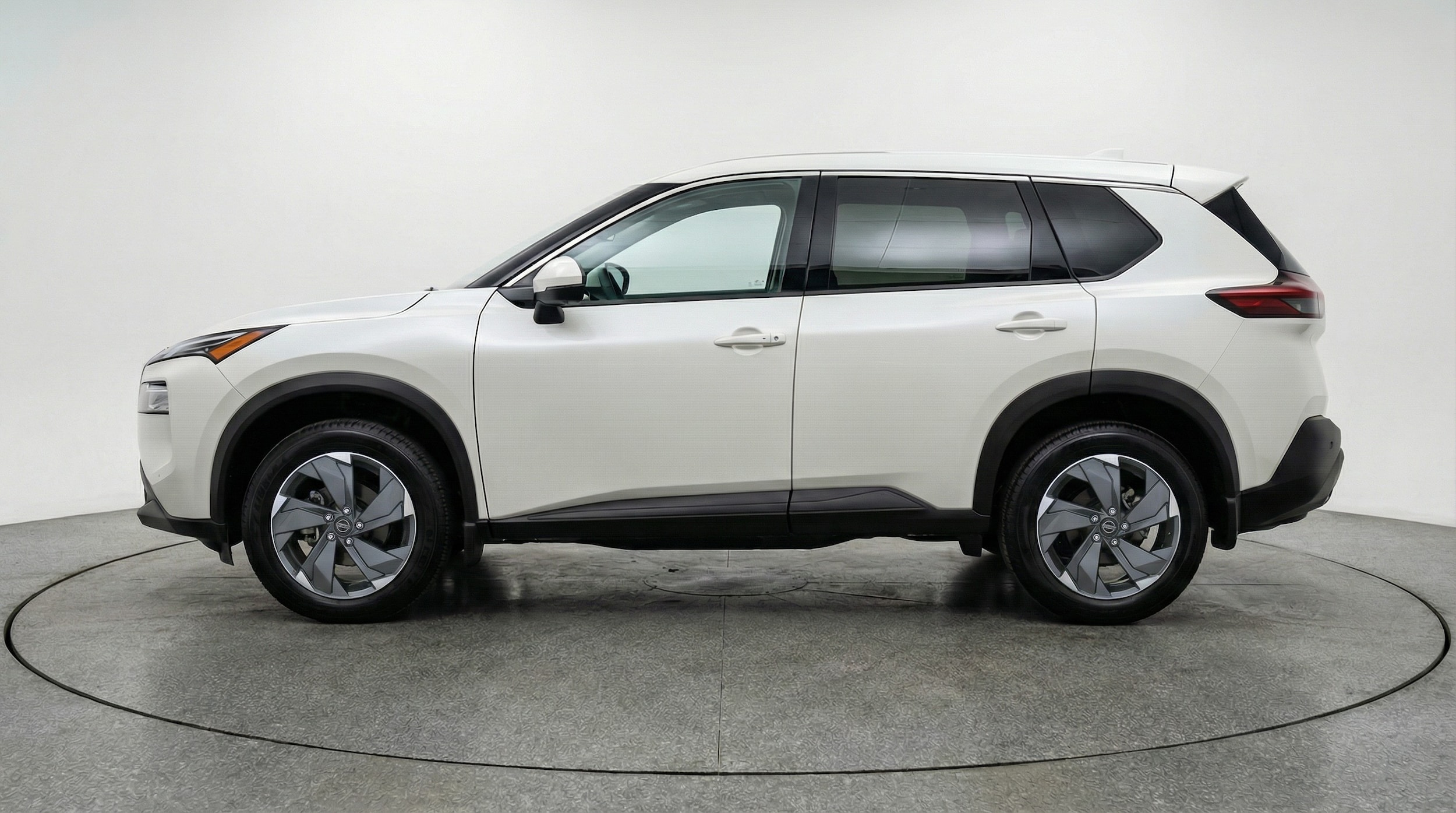 Thumbnail: 2025 Nissan Rogue - 4