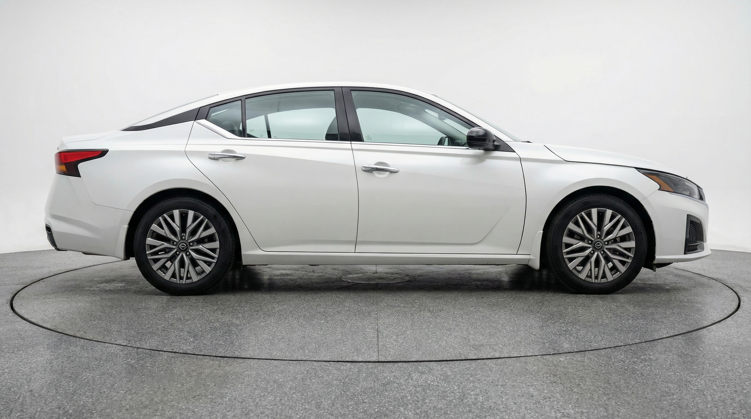 Thumbnail: 2025 Nissan Altima - 8