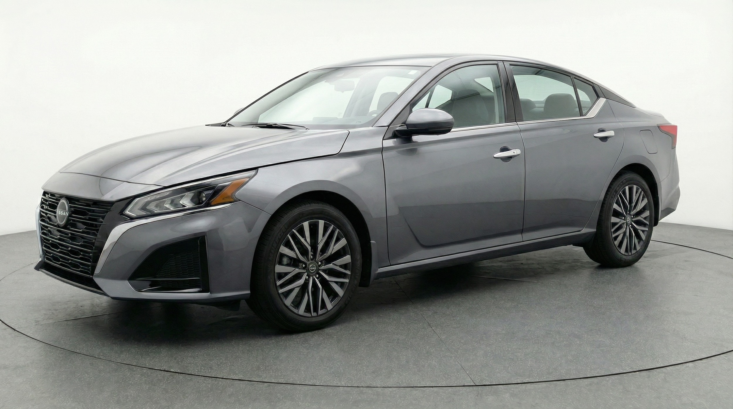 Thumbnail: 2025 Nissan Altima - 3