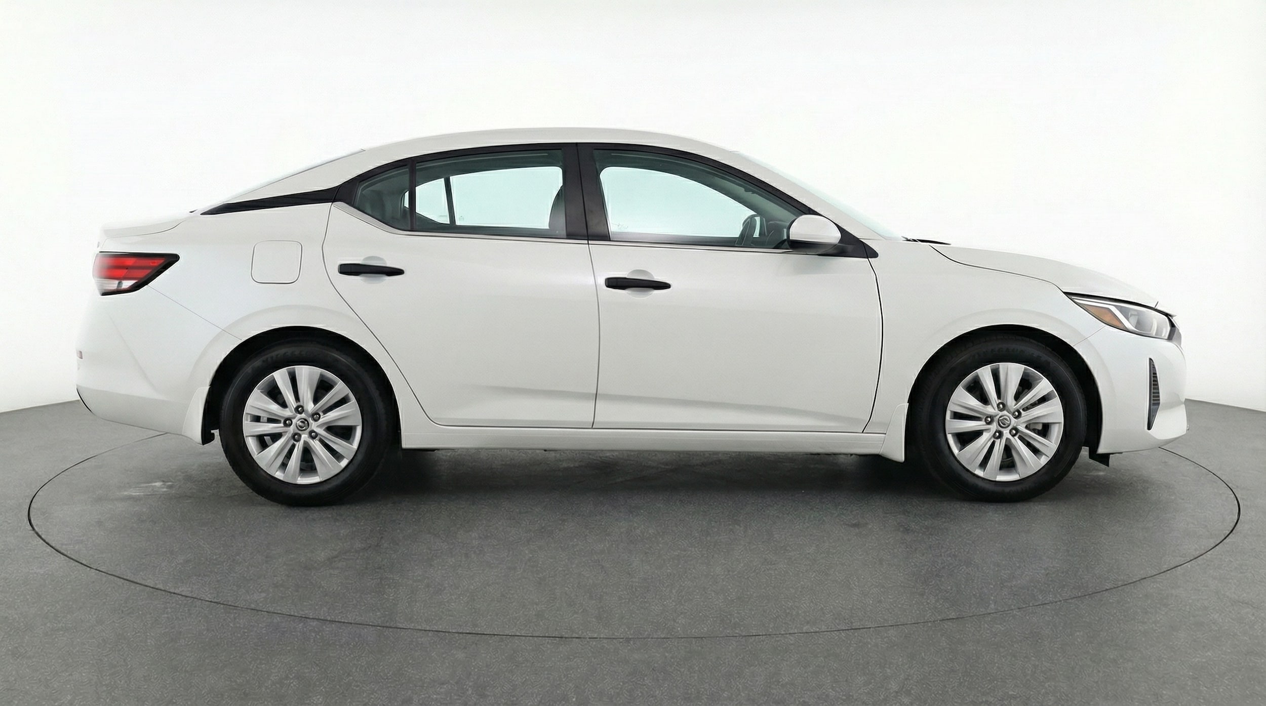 Thumbnail: 2025 Nissan Sentra - 8