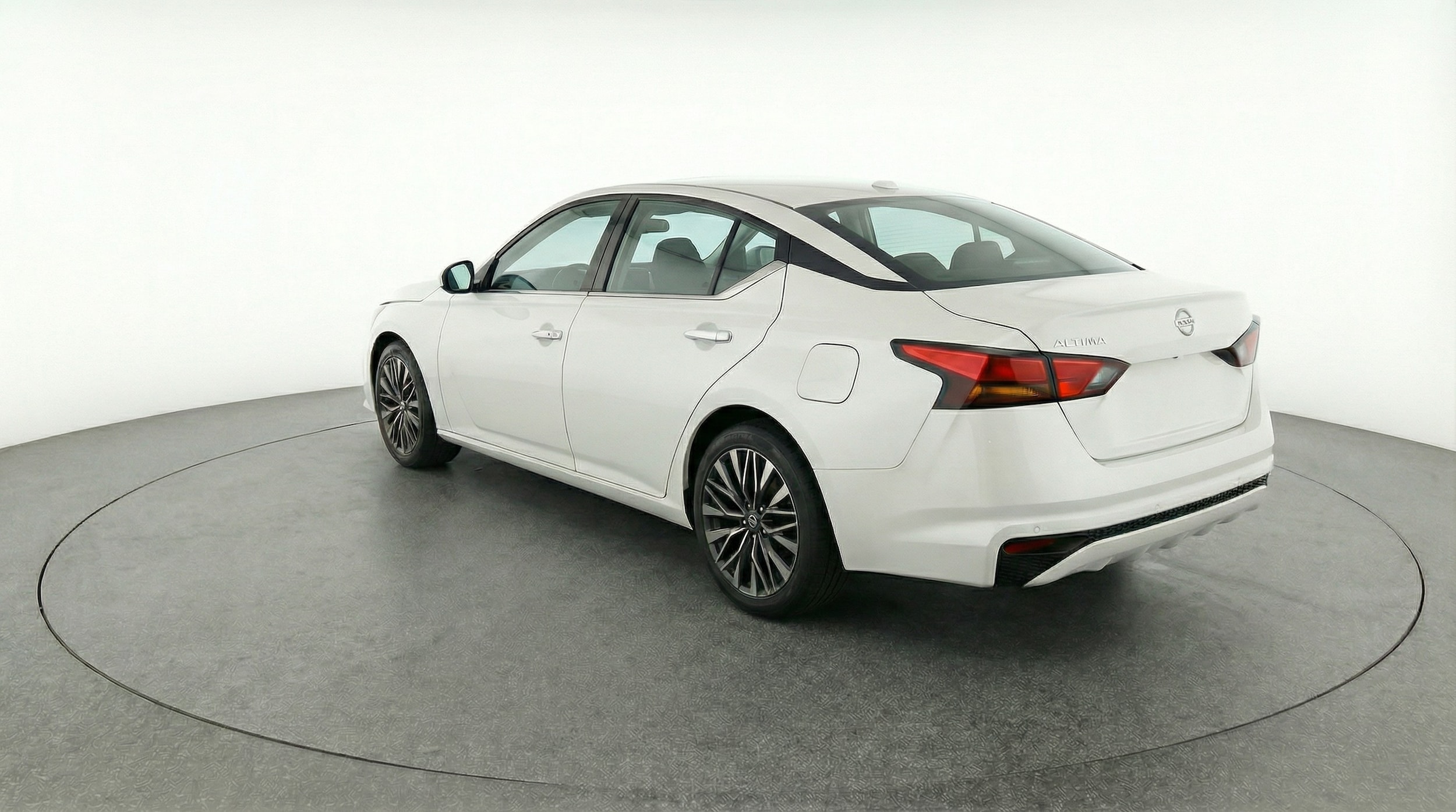 Thumbnail: 2025 Nissan Altima - 5