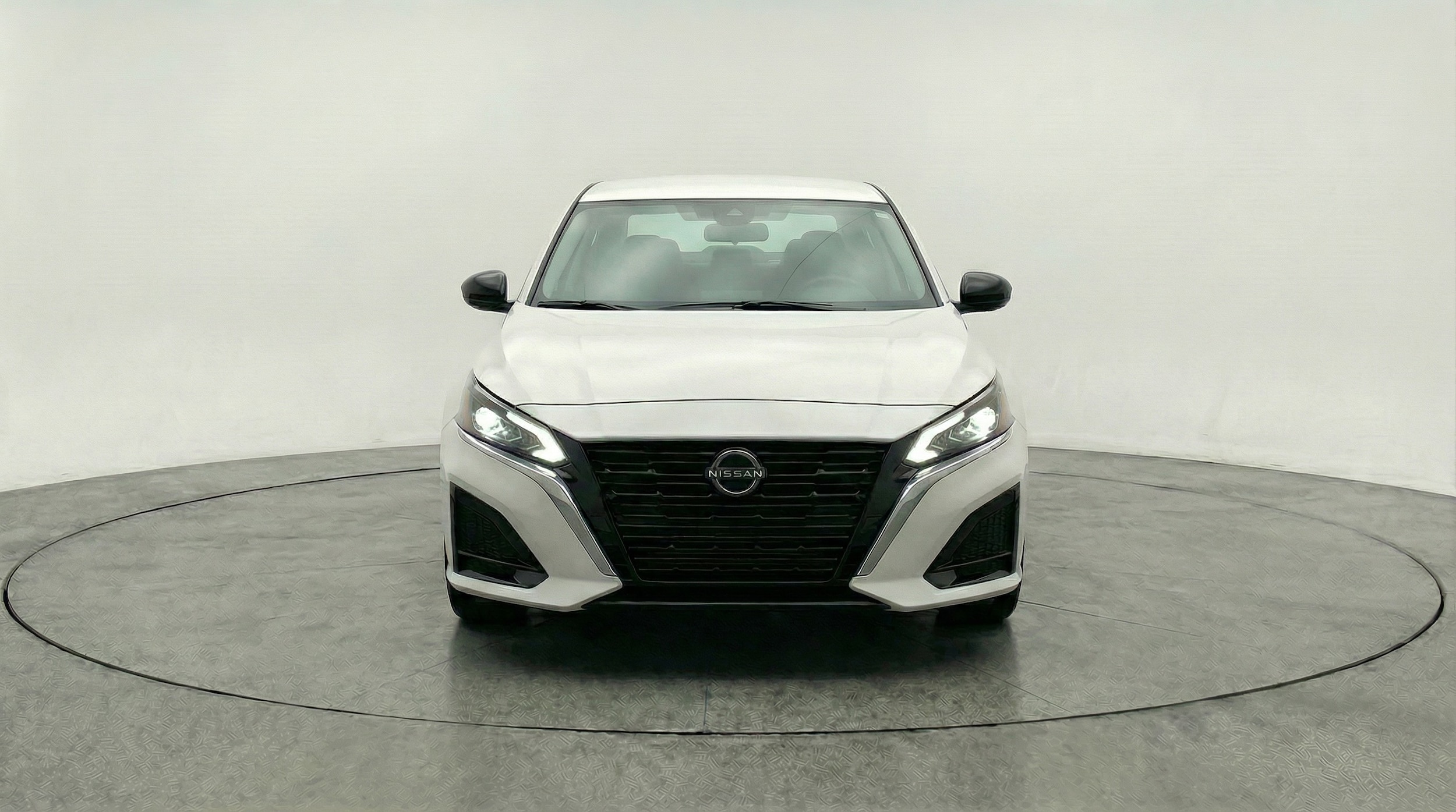 Thumbnail: 2025 Nissan Altima - 2