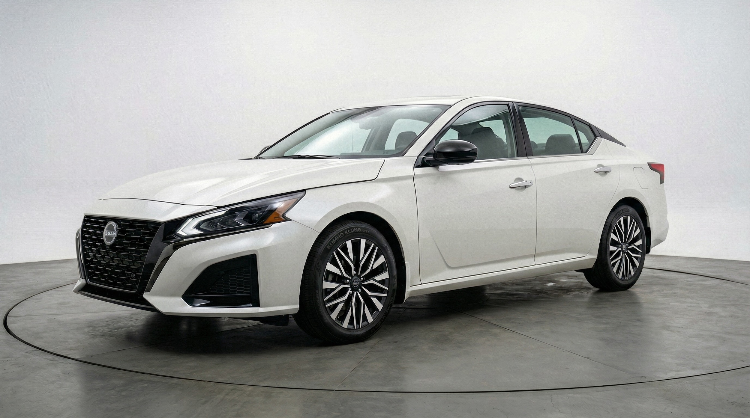 Thumbnail: 2025 Nissan Altima - 3