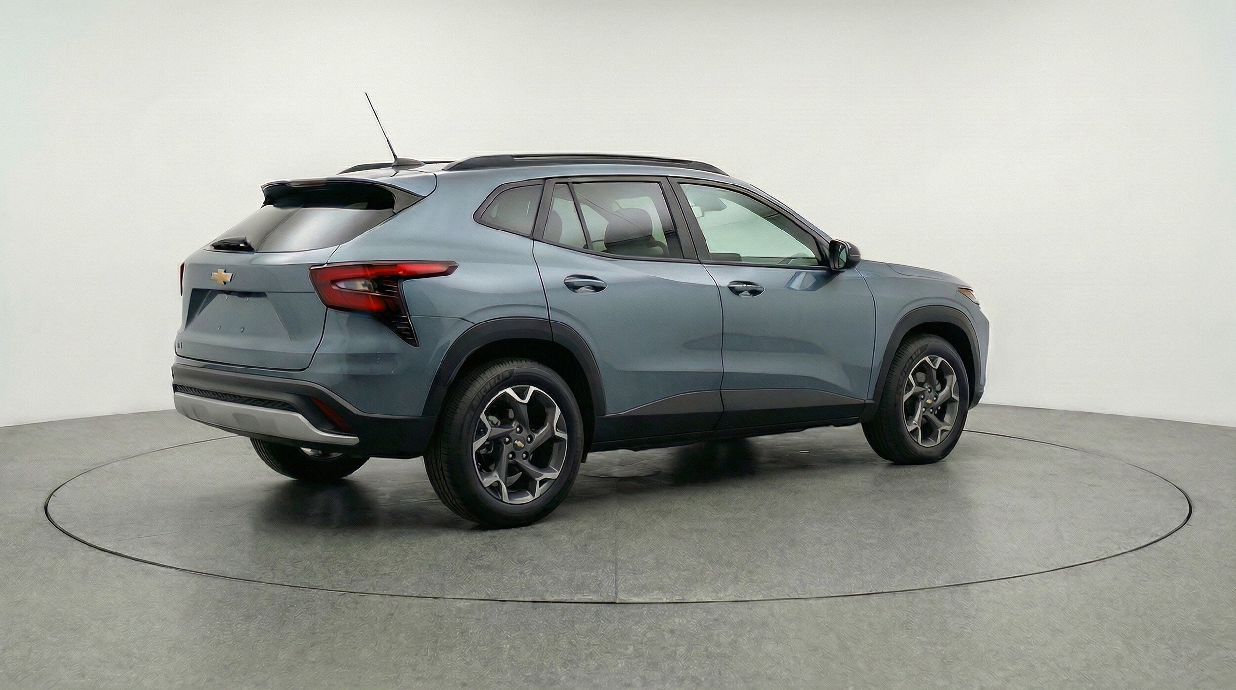 Thumbnail: 2025 Chevrolet Trax - 9