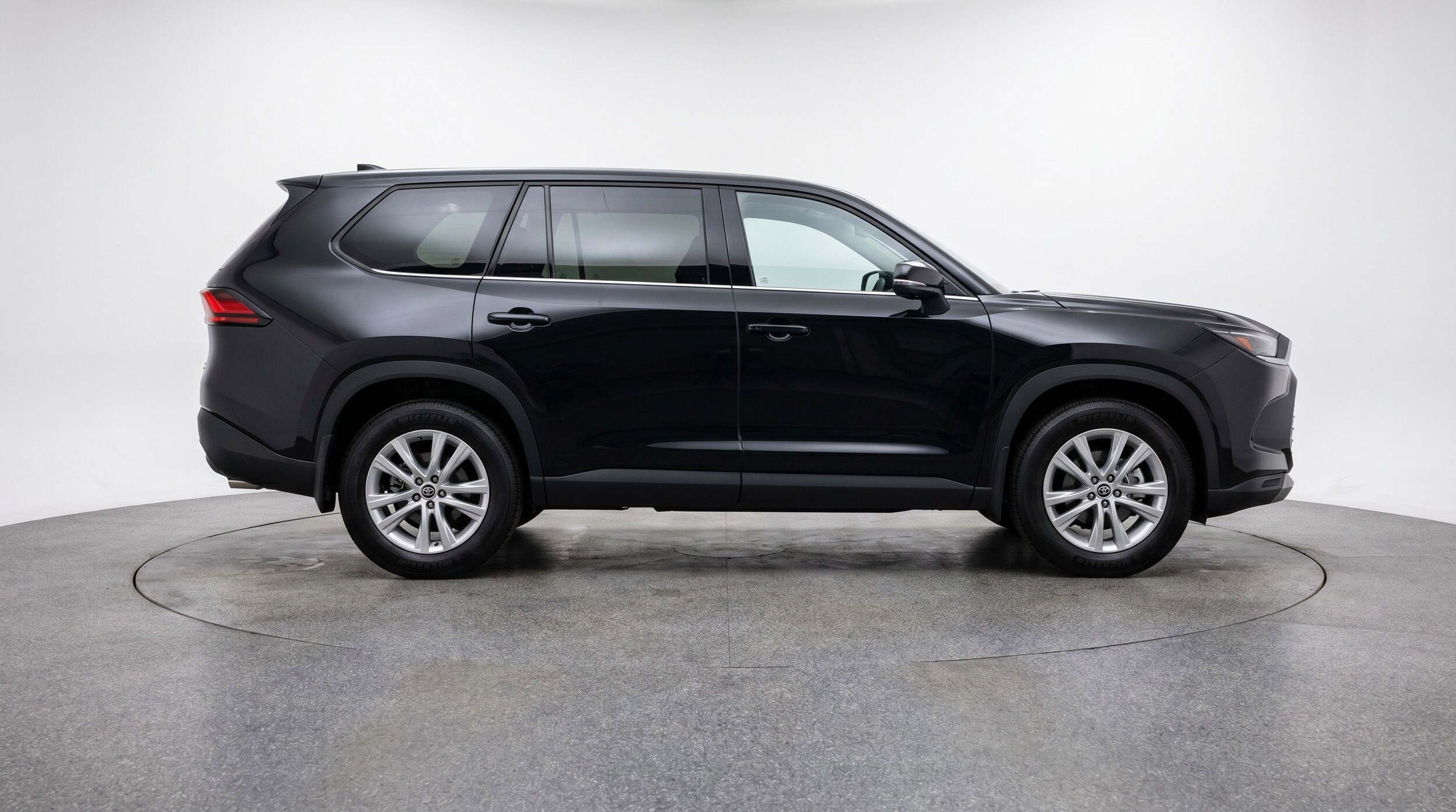 Thumbnail: 2025 Toyota Grand Highlander - 11