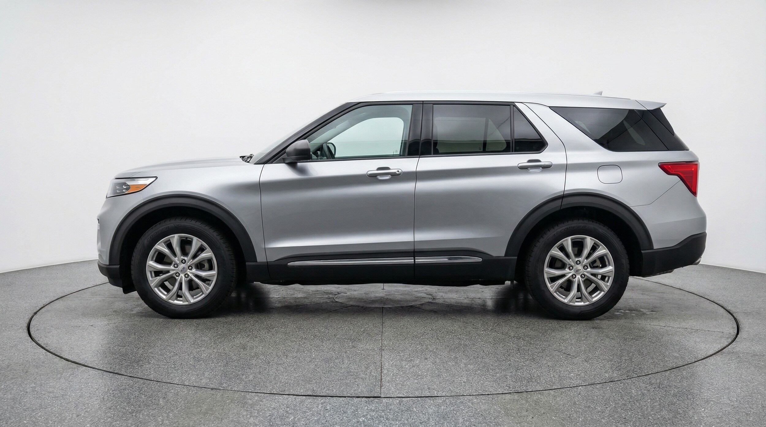 Thumbnail: 2024 Ford Explorer - 4