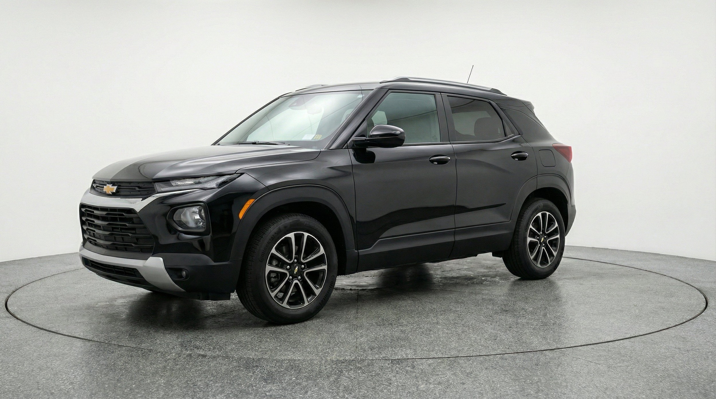 Thumbnail: 2025 Chevrolet TrailBlazer - 3
