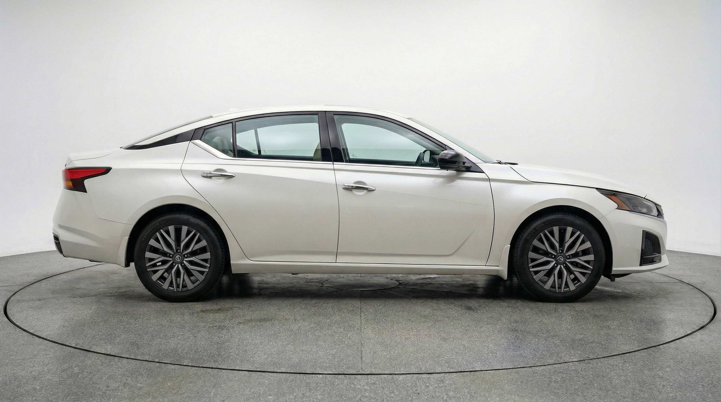 Thumbnail: 2025 Nissan Altima - 11