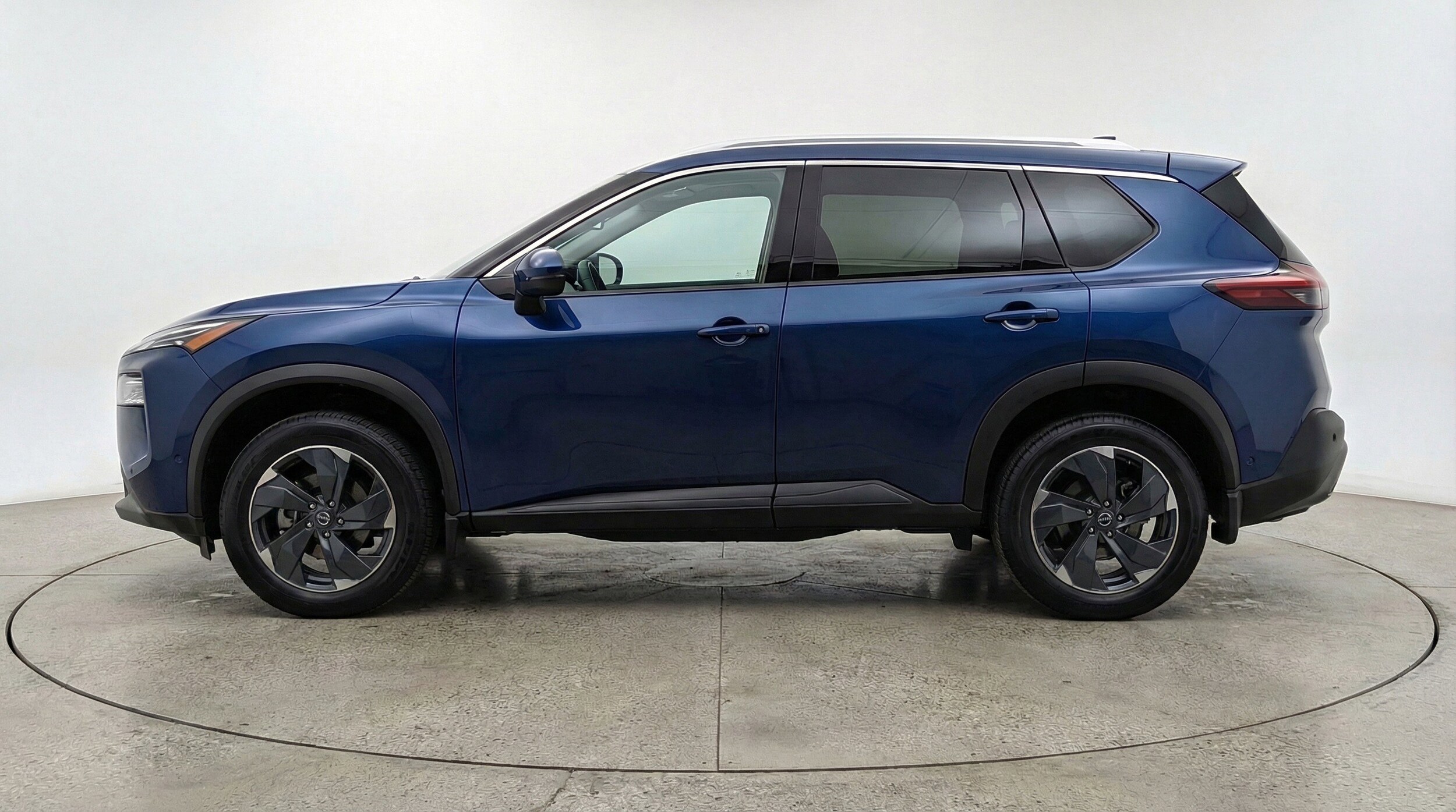 Thumbnail: 2025 Nissan Rogue - 5