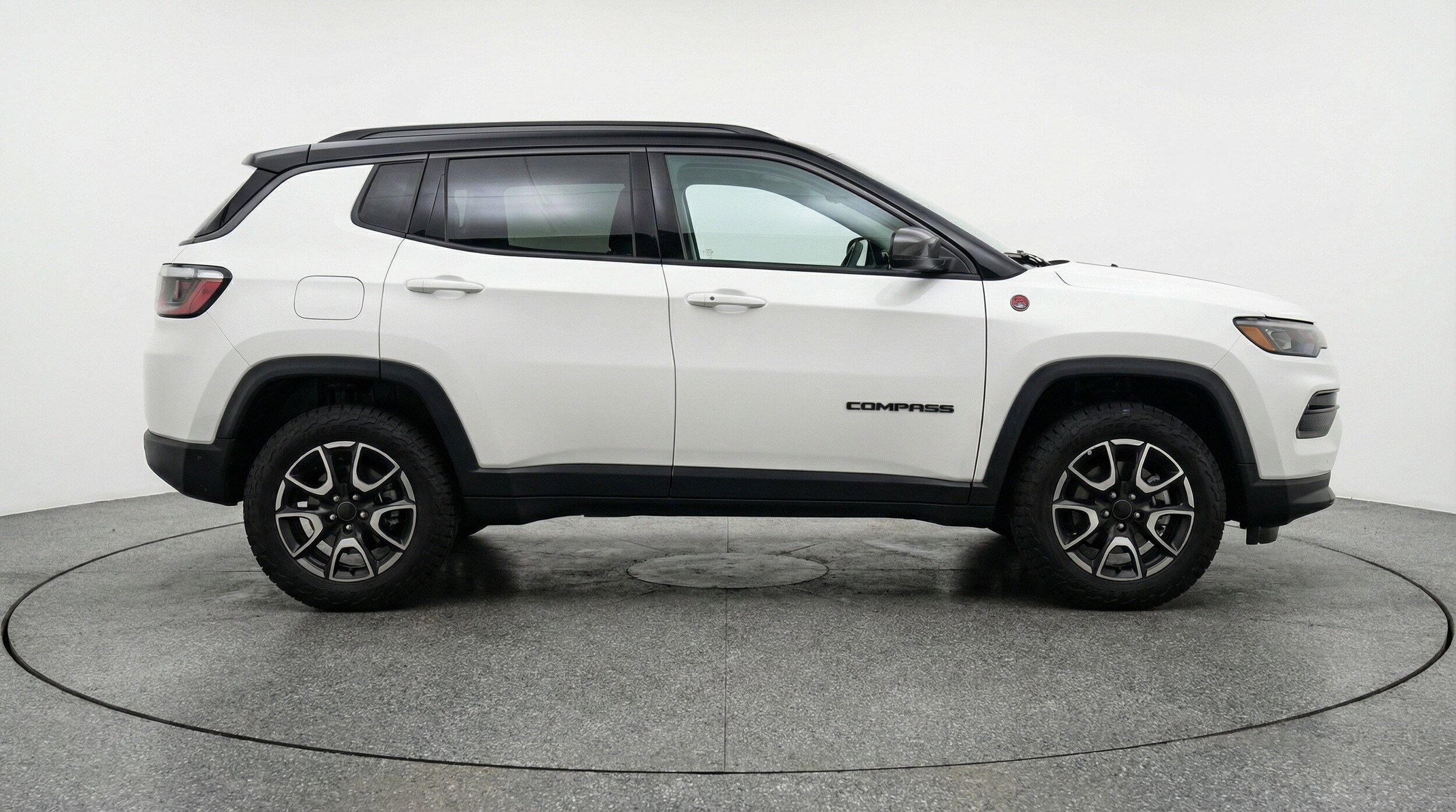 Thumbnail: 2025 Jeep Compass - 11