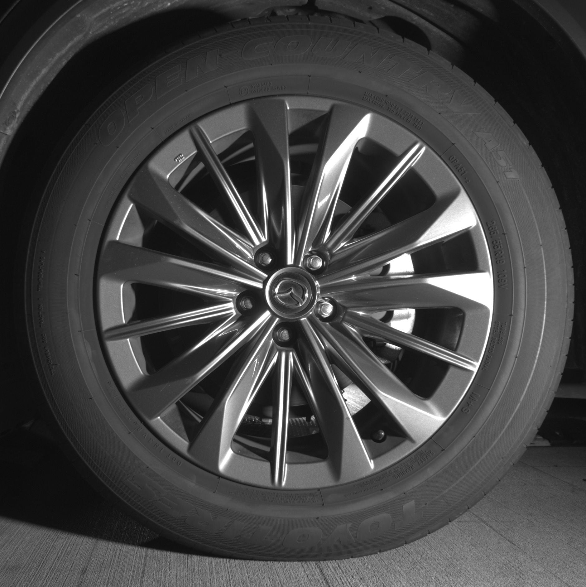 Thumbnail: 2025 Mazda CX-70 - 9